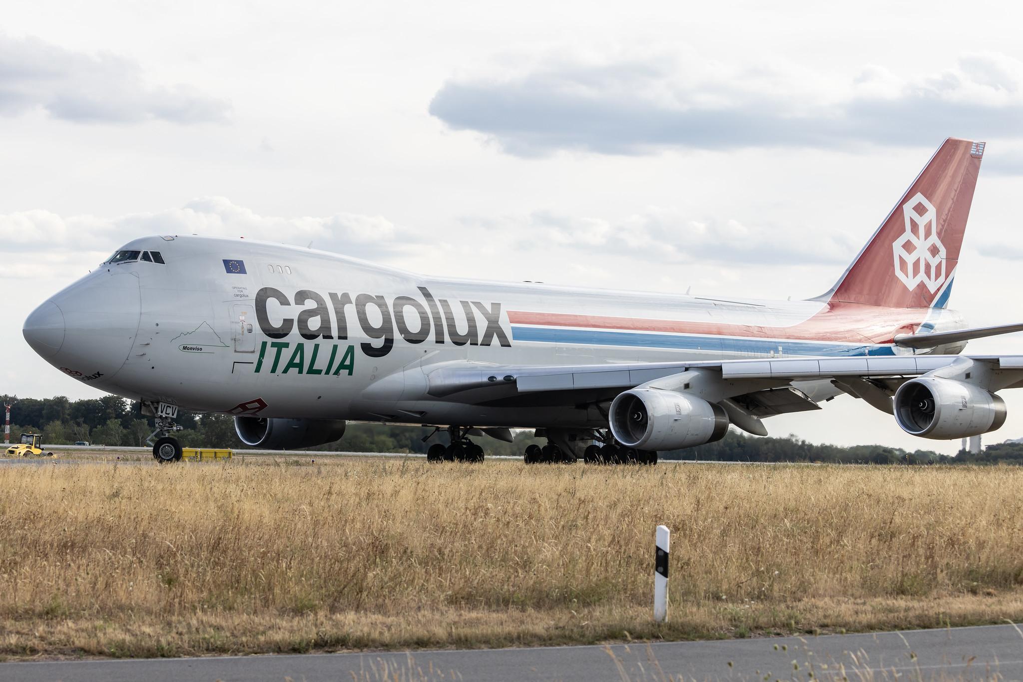 Luxembourg Findel Airport: Cargolux (CV / CLX) | Operator: Cargolux Italia | Boeing 747-4R7(F) B744 | LX-VCV | MSN 34235