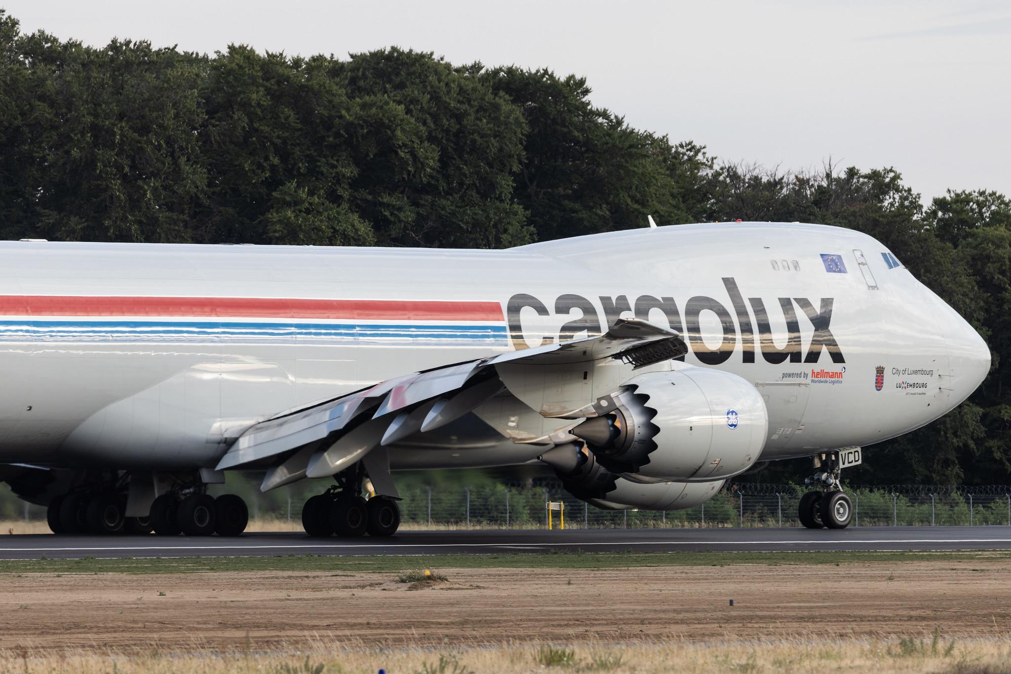 Luxembourg Findel Airport: Cargolux (CV / CLX) |  Boeing 747-8R7F B748 | LX-VCD | MSN 35809