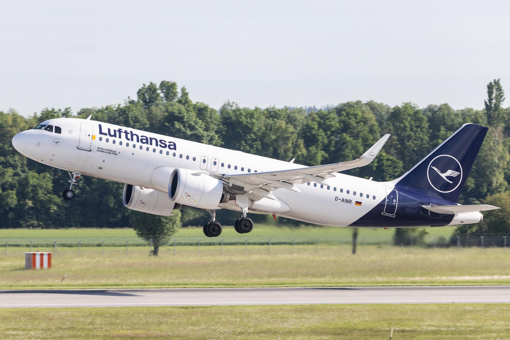 Munich Airport: Lufthansa (LH / DLH) | Airbus A320-271N A20N | D-AINR | MSN 8725
