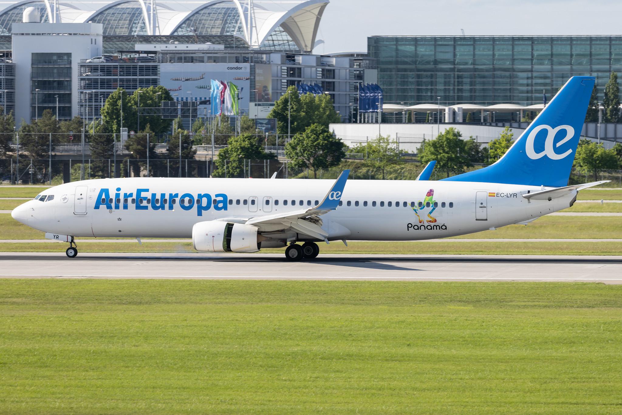 Munich Airport: Air Europa (UX / AEA) | Livery: Panama Sticker | Boeing 737-85P B738 | EC-LYR | MSN 36595