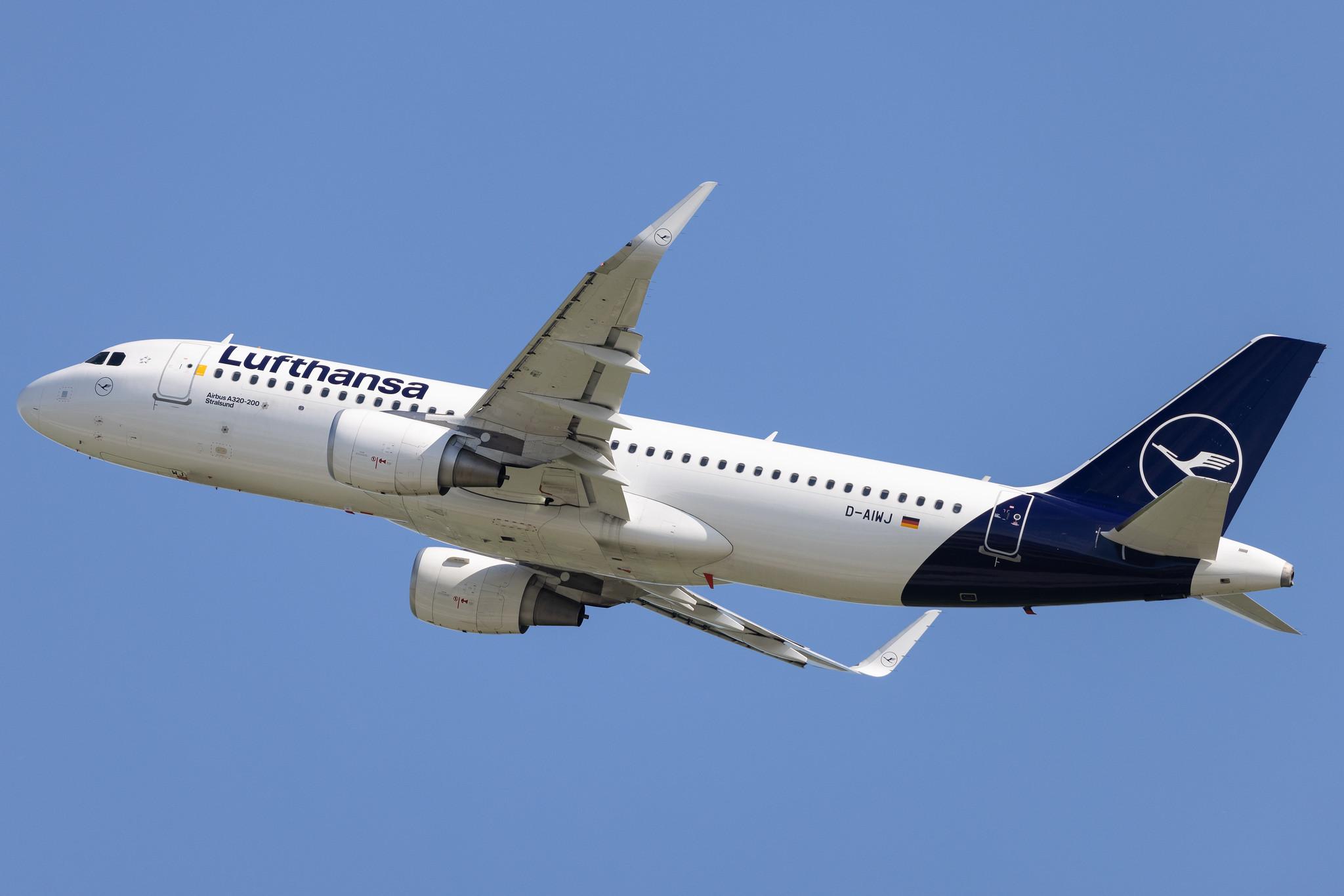 Munich Airport: Lufthansa (LH / DLH) | Airbus A320-214 A320 | D-AIWJ | MSN 9052