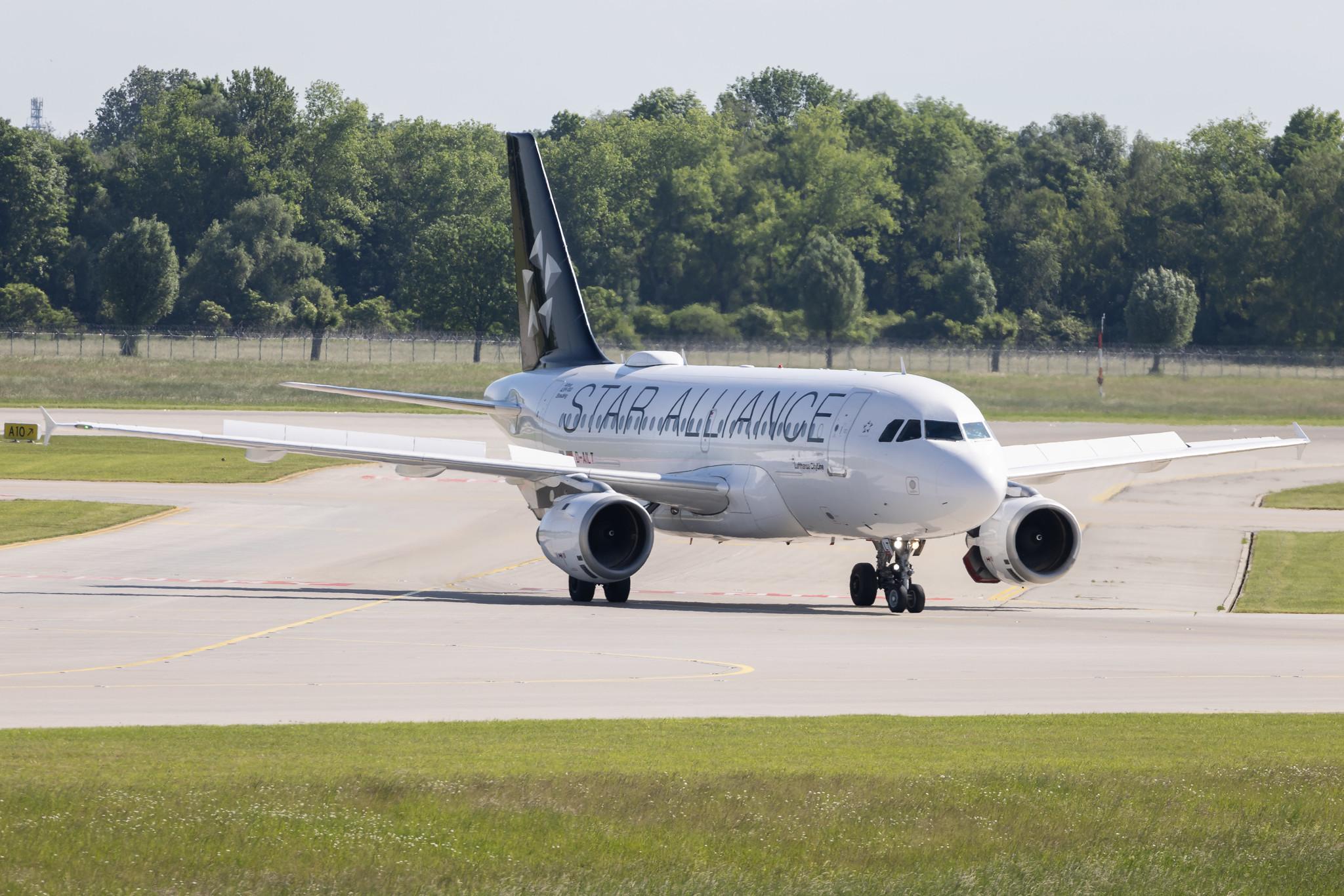 Munich Airport: Lufthansa (LH / DLH) | Livery: Star Alliance Livery | Operator: Lufthansa CityLine | Airbus A319-114 A319 | D-AILT | MSN 0738