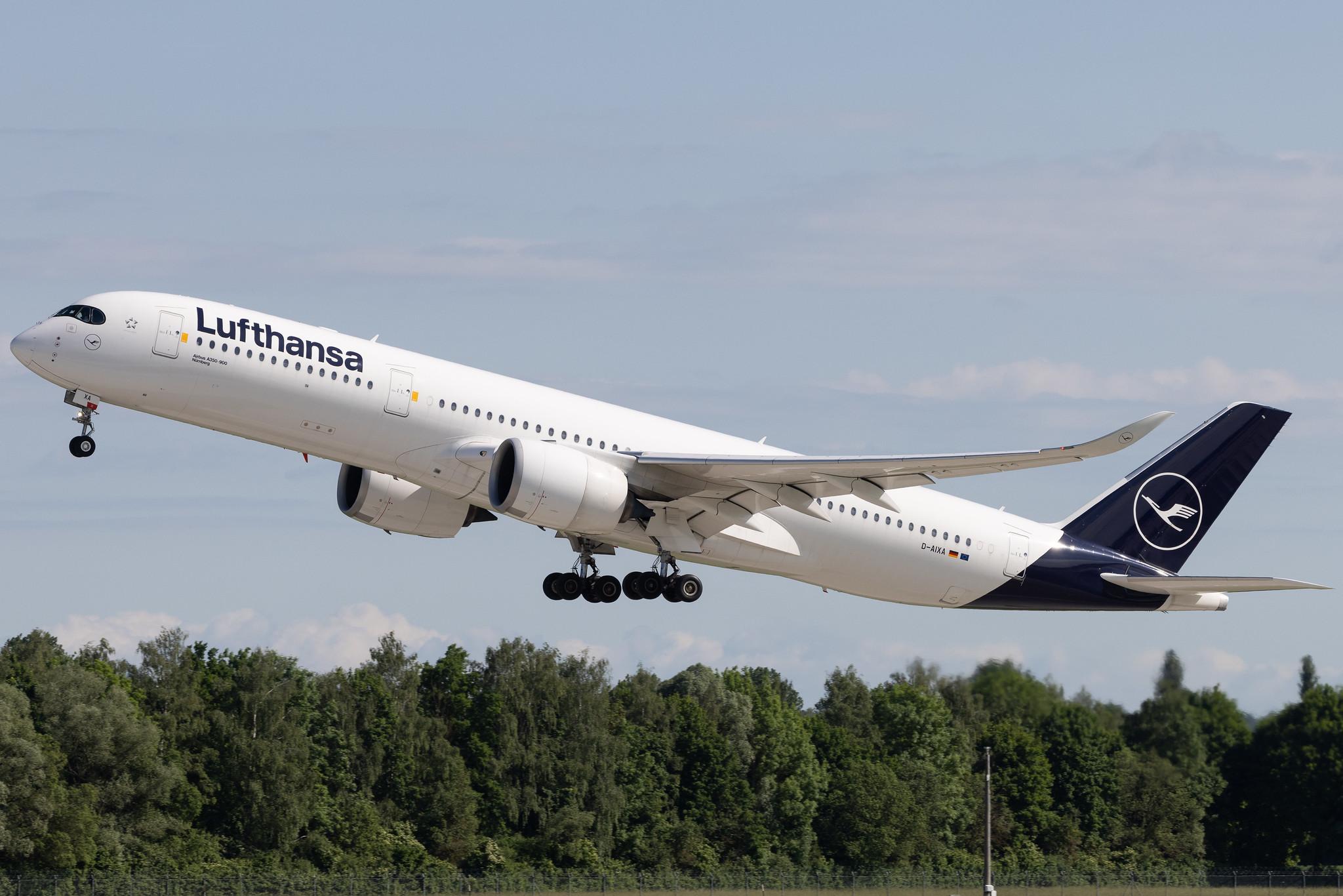 Munich Airport: Lufthansa (LH / DLH) | Airbus A350-941 A359 | D-AIXA | MSN 074