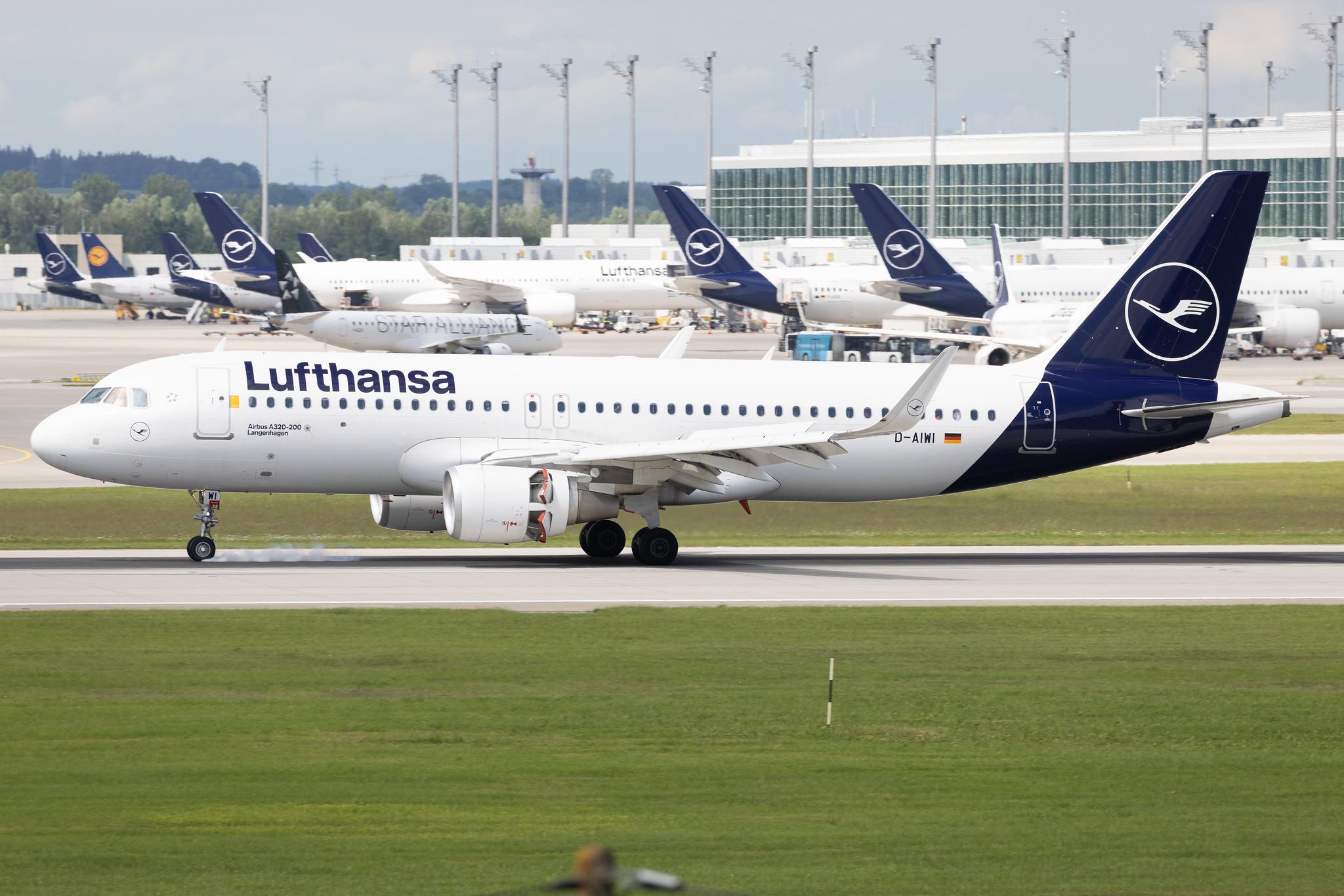 Munich Airport: Lufthansa (LH / DLH) | Airbus A320-214 A320 | D-AIWI | MSN 8951