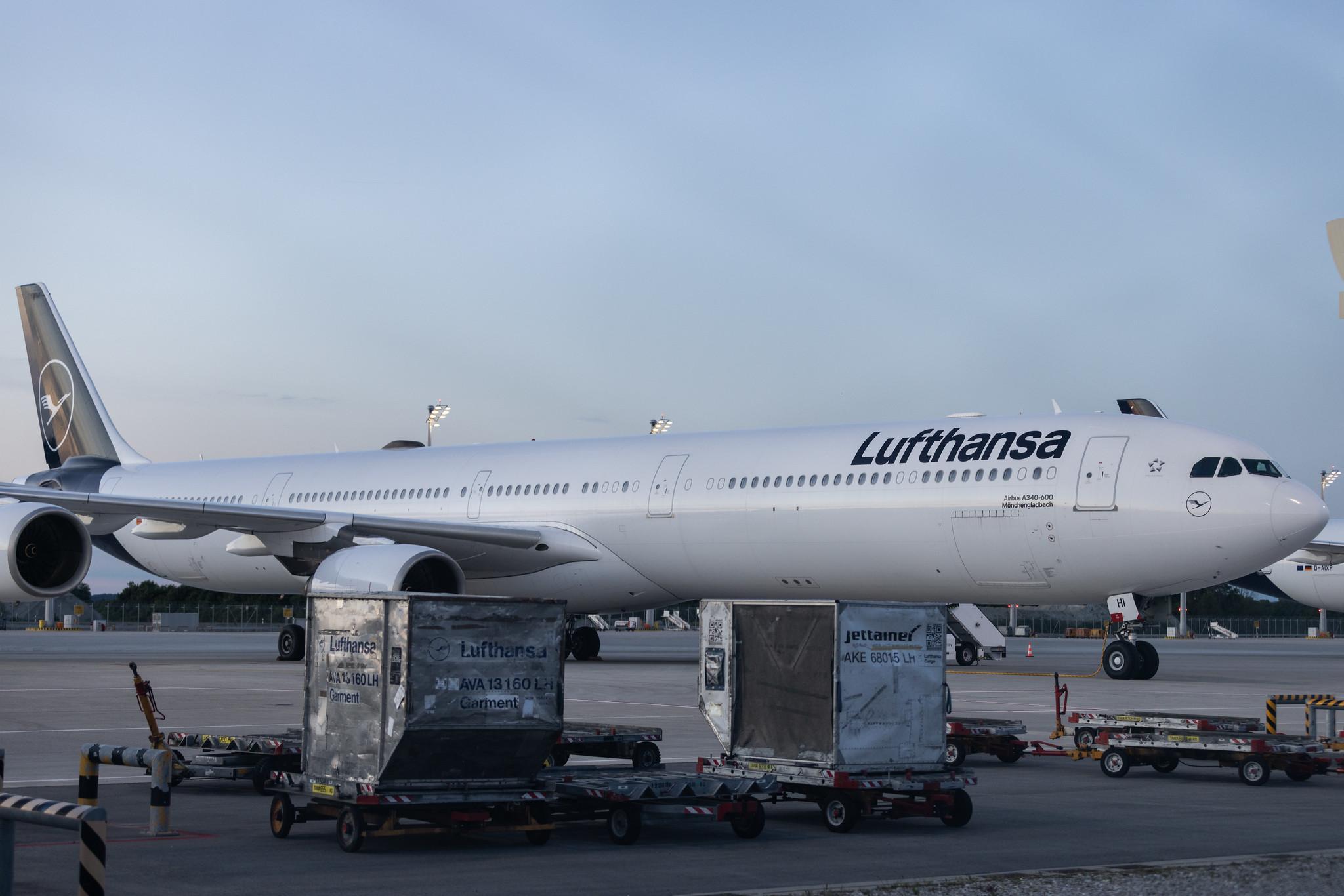 Munich Airport: Lufthansa (LH / DLH) | Airbus A340-642 A346 | D-AIHI | MSN 0569