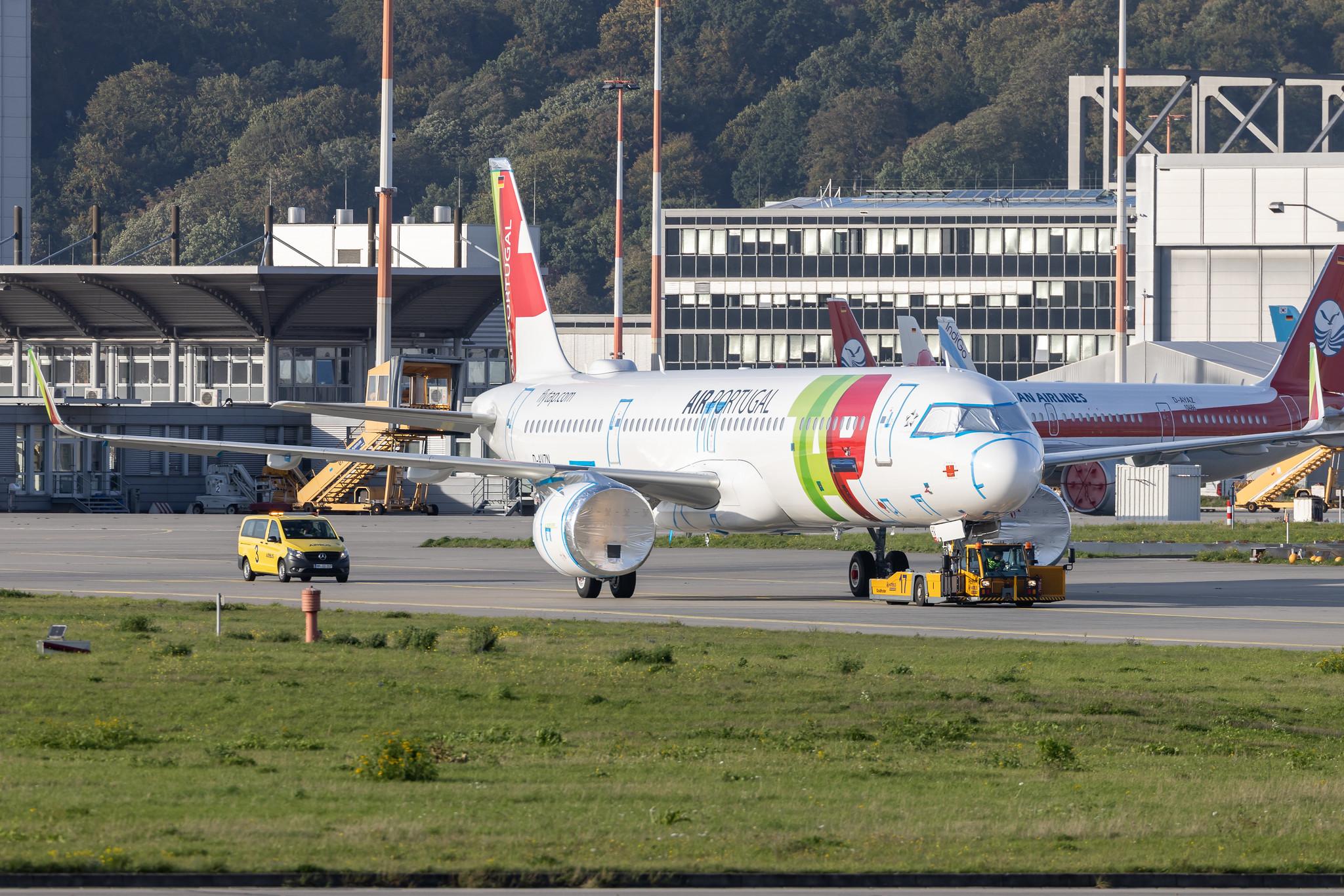 Hamburg Finkenwerder: TAP - Air Portugal (TP / TAP) | Airbus A321-251NX/LR A21N | D-AVZN | CS-TXK | MSN 11051