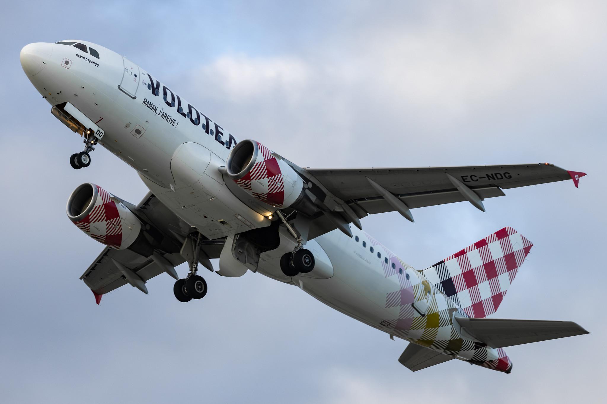 Hamburg Finkenwerder: Volotea (V7 / VOE) | Airbus A319-112 A319 | EC-NDG | MSN 03364