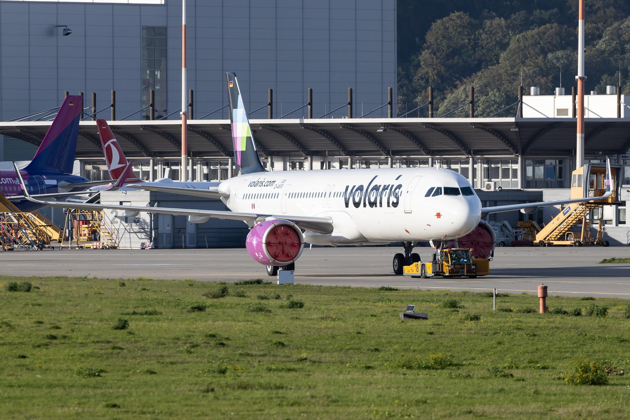Hamburg Finkenwerder: Volaris (Y4 / VOI) | Airbus A321-271NX A21N | D-AVXI | XA-VSR | MSN 11028