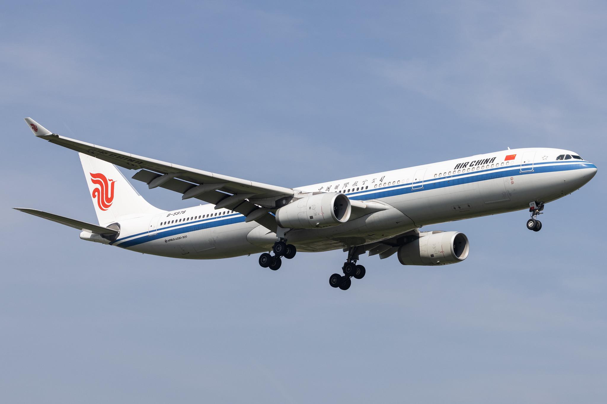 London Heathrow: Air China (CA / CCA) |  Airbus A330-343 A333 | B-5978 | MSN 1673
