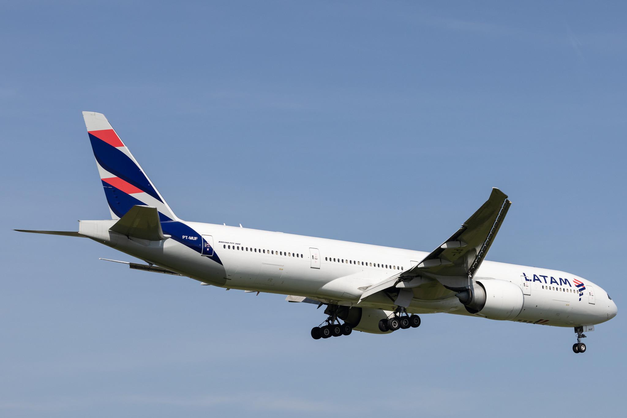 London Heathrow: LATAM Brasil (JJ / TAM) |  Boeing 777-32W(ER) B77W | PT-MUF | MSN 38887