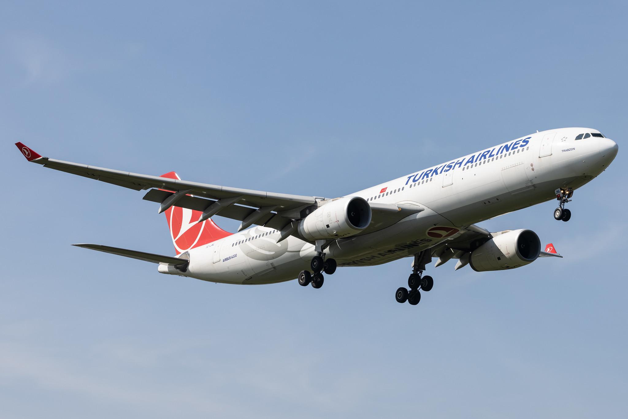 London Heathrow: Turkish Airlines (TK / THY) |  Airbus A330-343 A333 | TC-JNL | MSN 1204