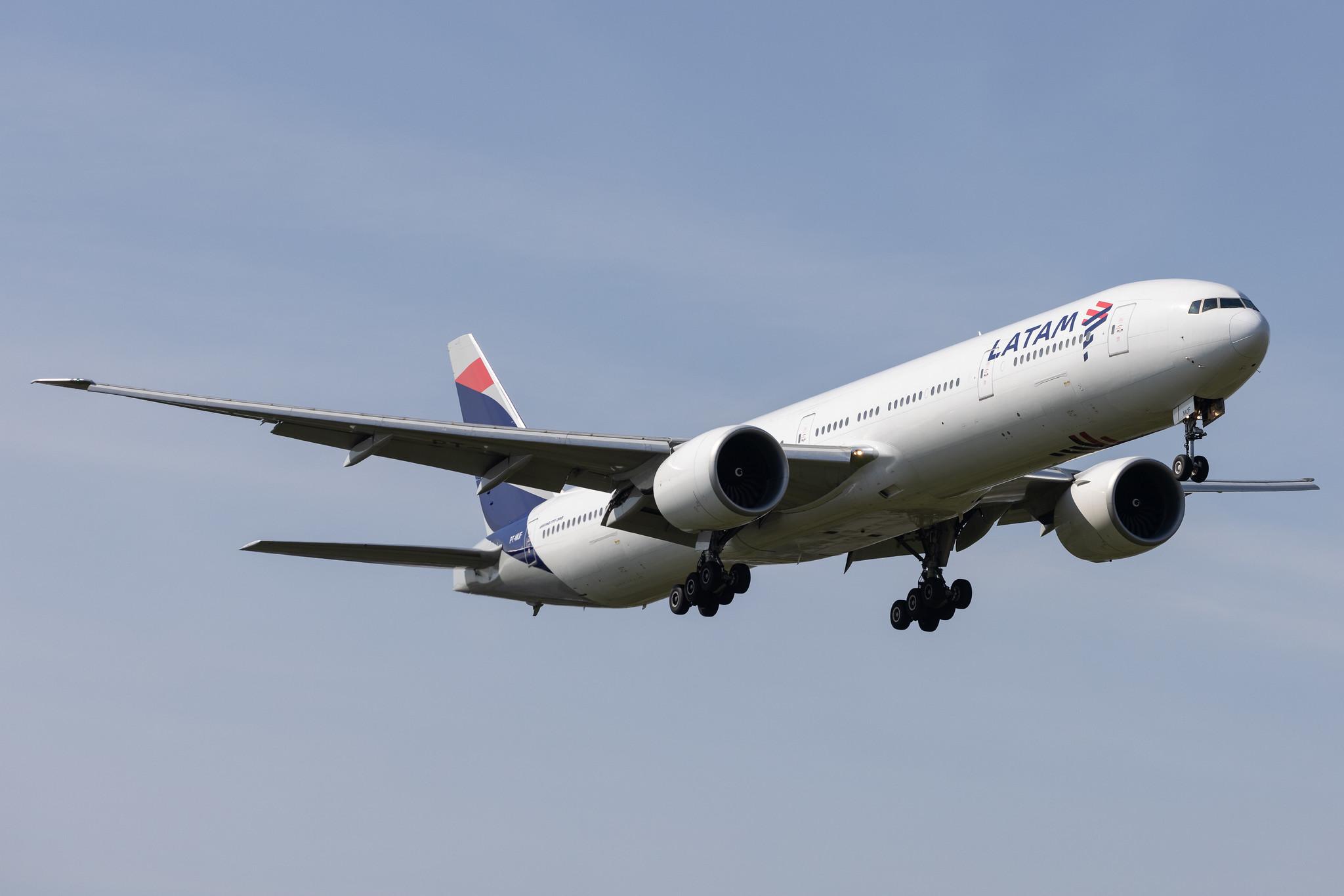 London Heathrow: LATAM Brasil (JJ / TAM) |  Boeing 777-32W(ER) B77W | PT-MUF | MSN 38887