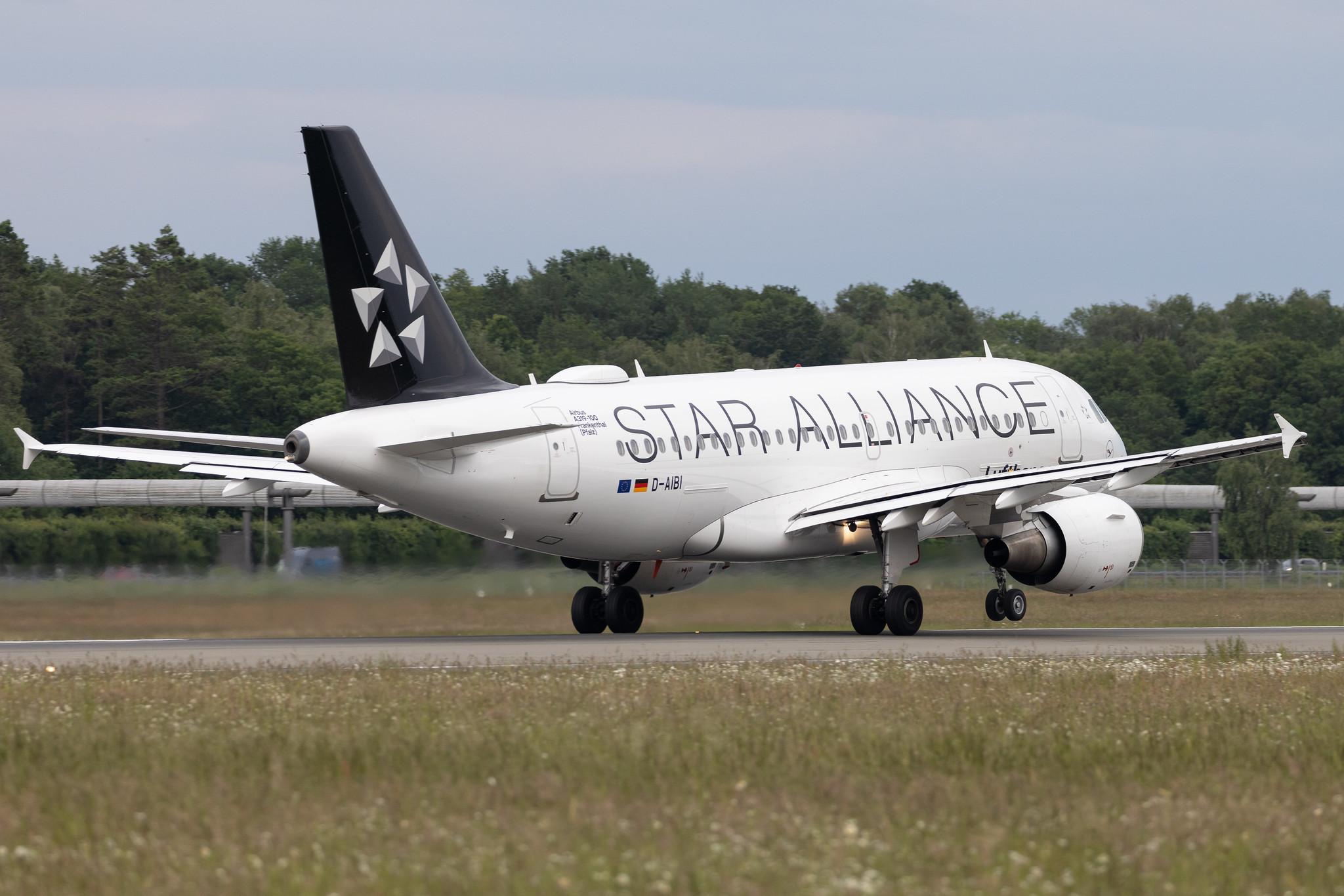 Hamburg Airport: Lufthansa (LH / DLH) | Livery: Star Alliance Livery | Airbus A319-112 A319 | D-AIBI | MSN 5284