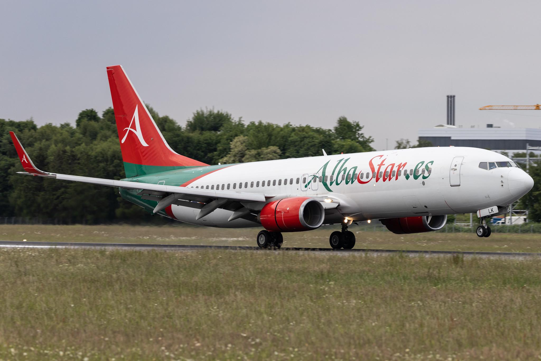 Hamburg Airport: AlbaStar (AP / LAV) | Boeing 737-81M B738 | EC-NLK | MSN 33104