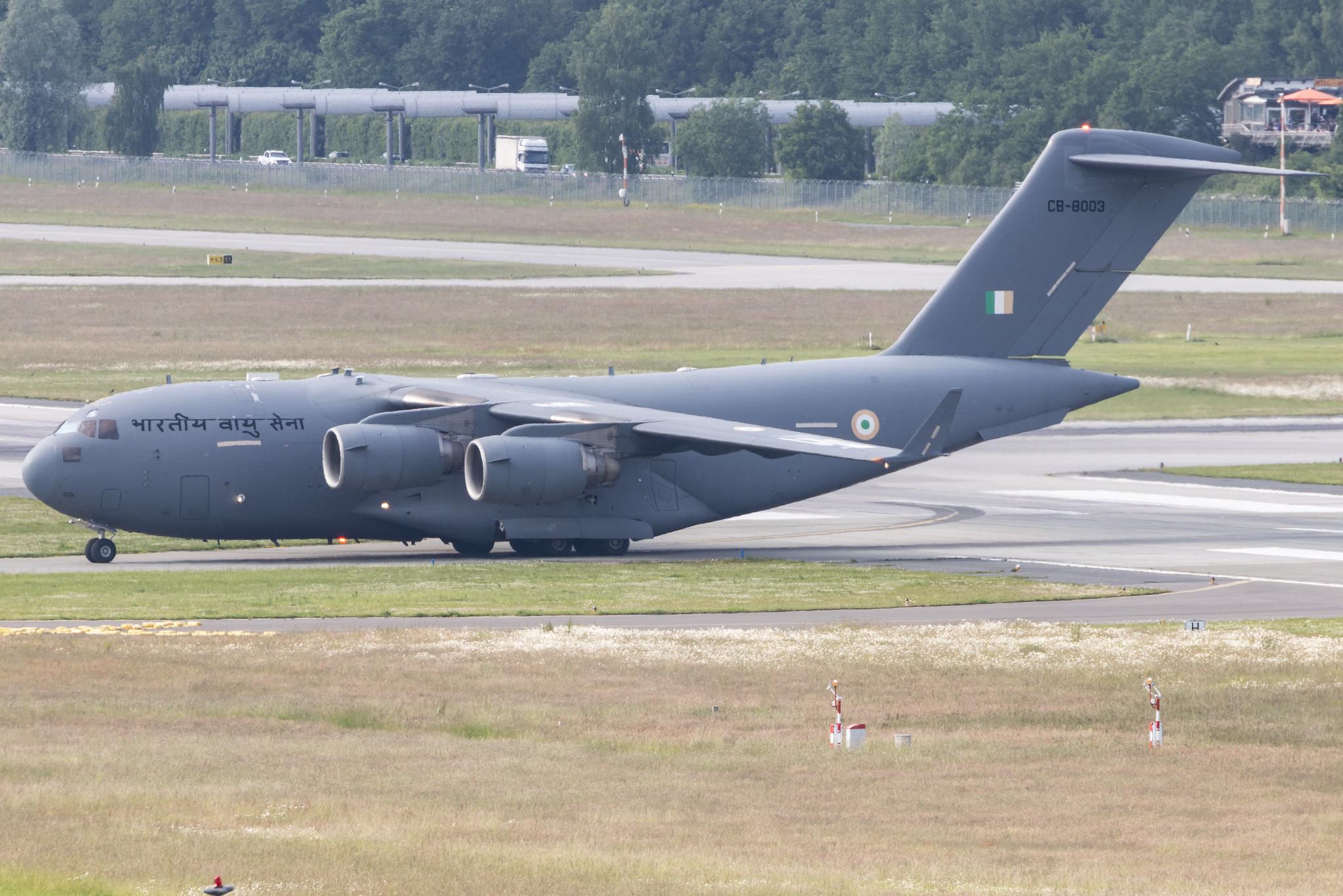 Hamburg Airport: Indian Air Force (/ IFC) | Boeing C-17A Globemaster III C17 | CB-8003 | MSN F-259