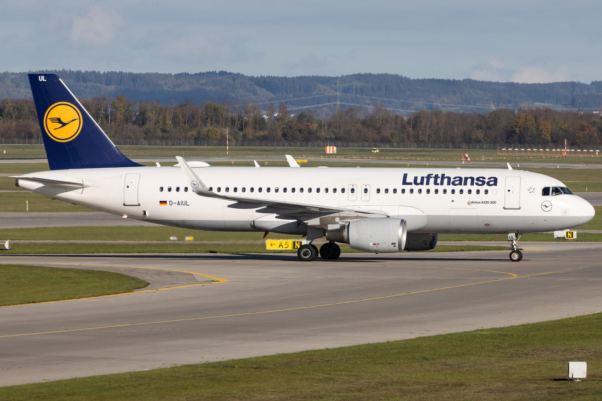 Munich Airport: Lufthansa (LH / DLH) | Airbus A320-214 A320 | D-AIUL | MSN 6521