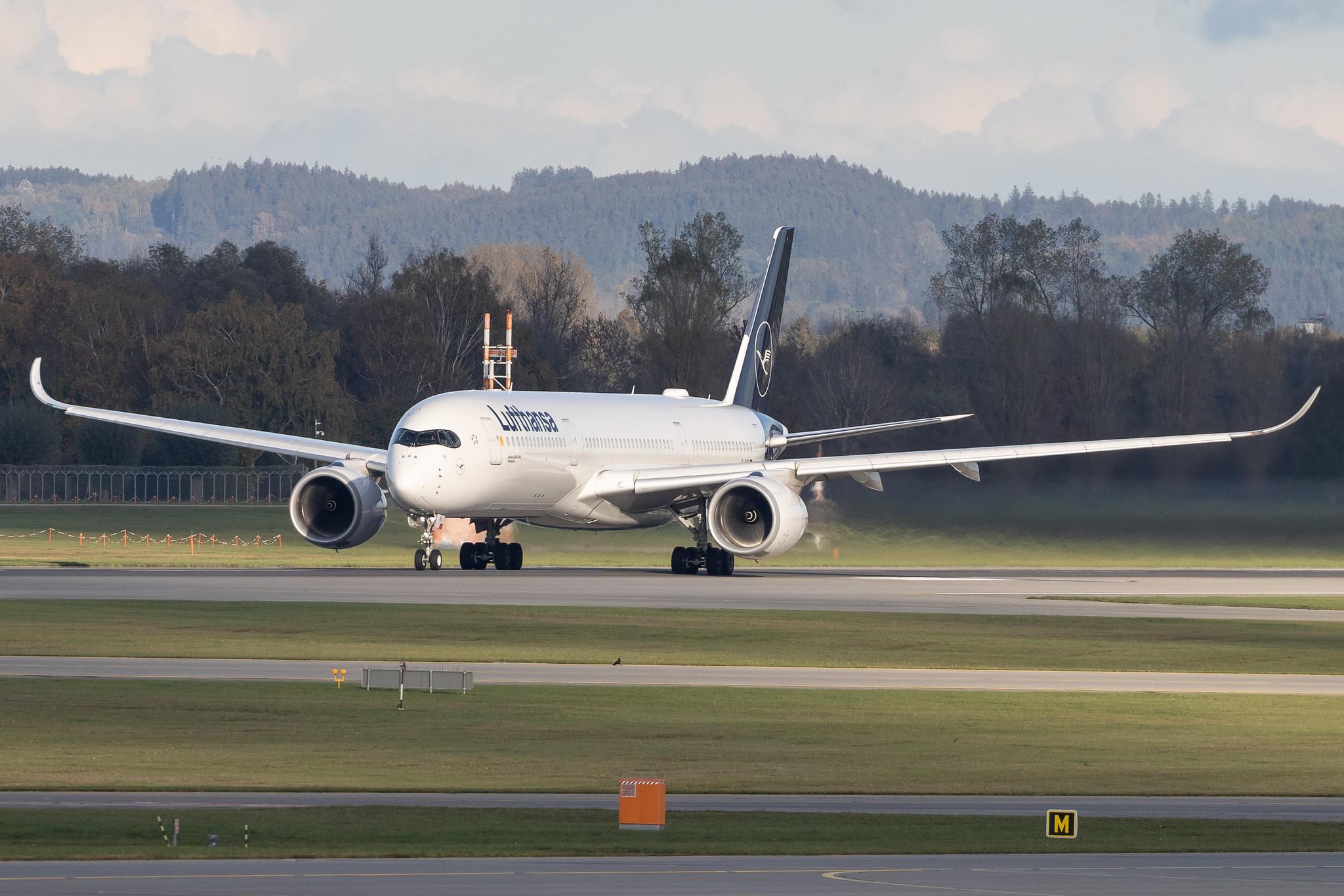 Munich Airport: Lufthansa (LH / DLH) | Airbus A320-214 A320 | D-AIWE | MSN 8680