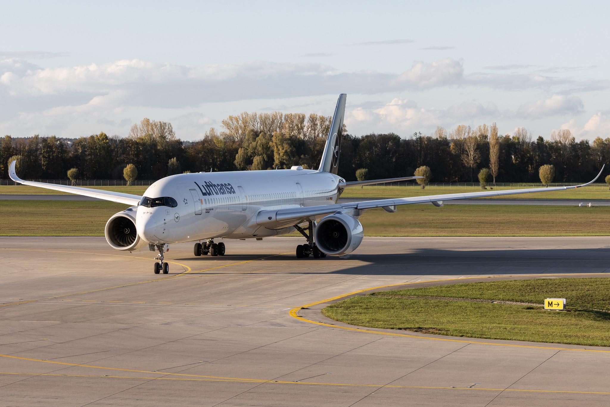 Munich Airport: Lufthansa (LH / DLH) | Airbus A350-941 A359 | D-AIXB | MSN 080