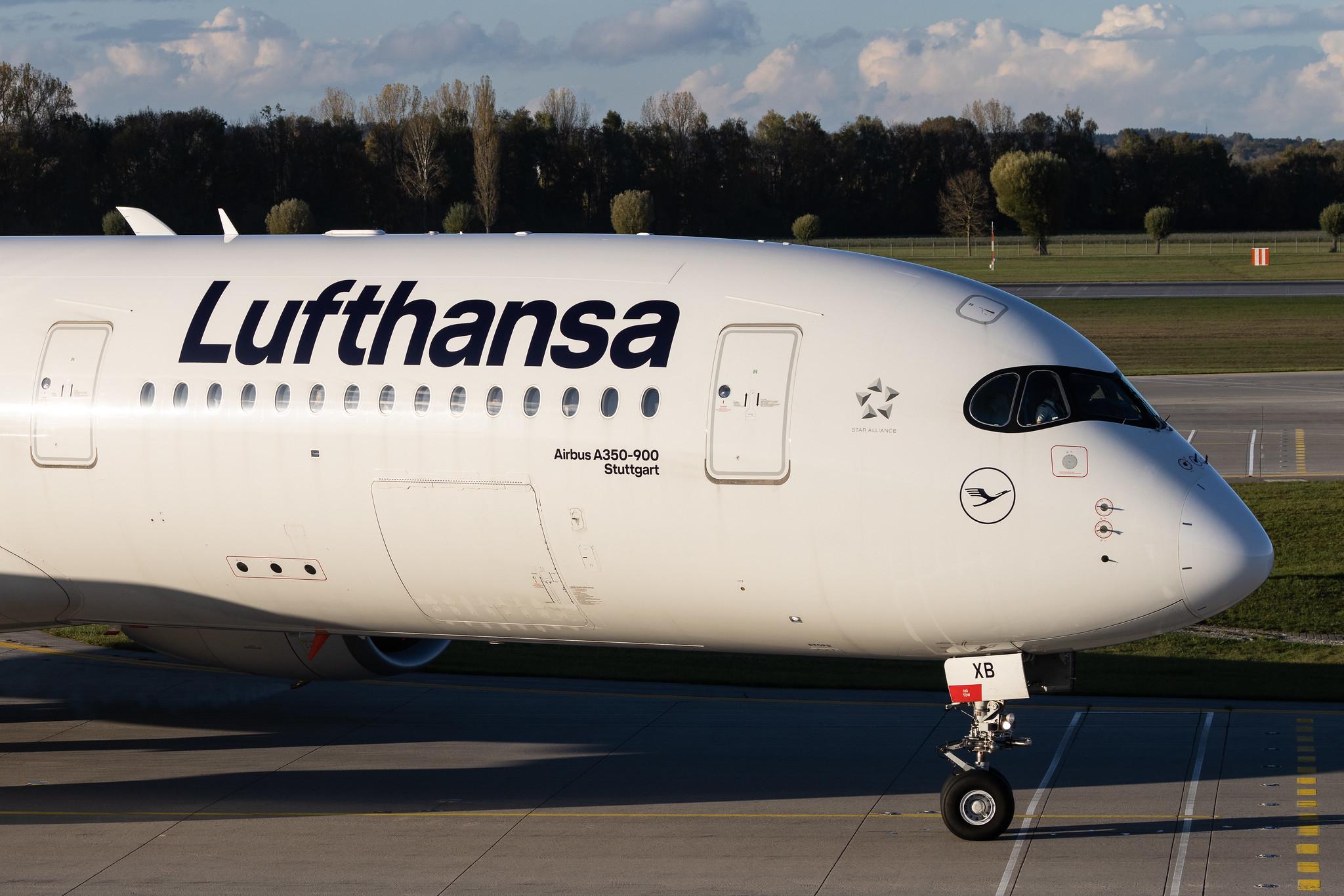 Munich Airport: Lufthansa (LH / DLH) | Airbus A350-941 A359 | D-AIXB | MSN 080