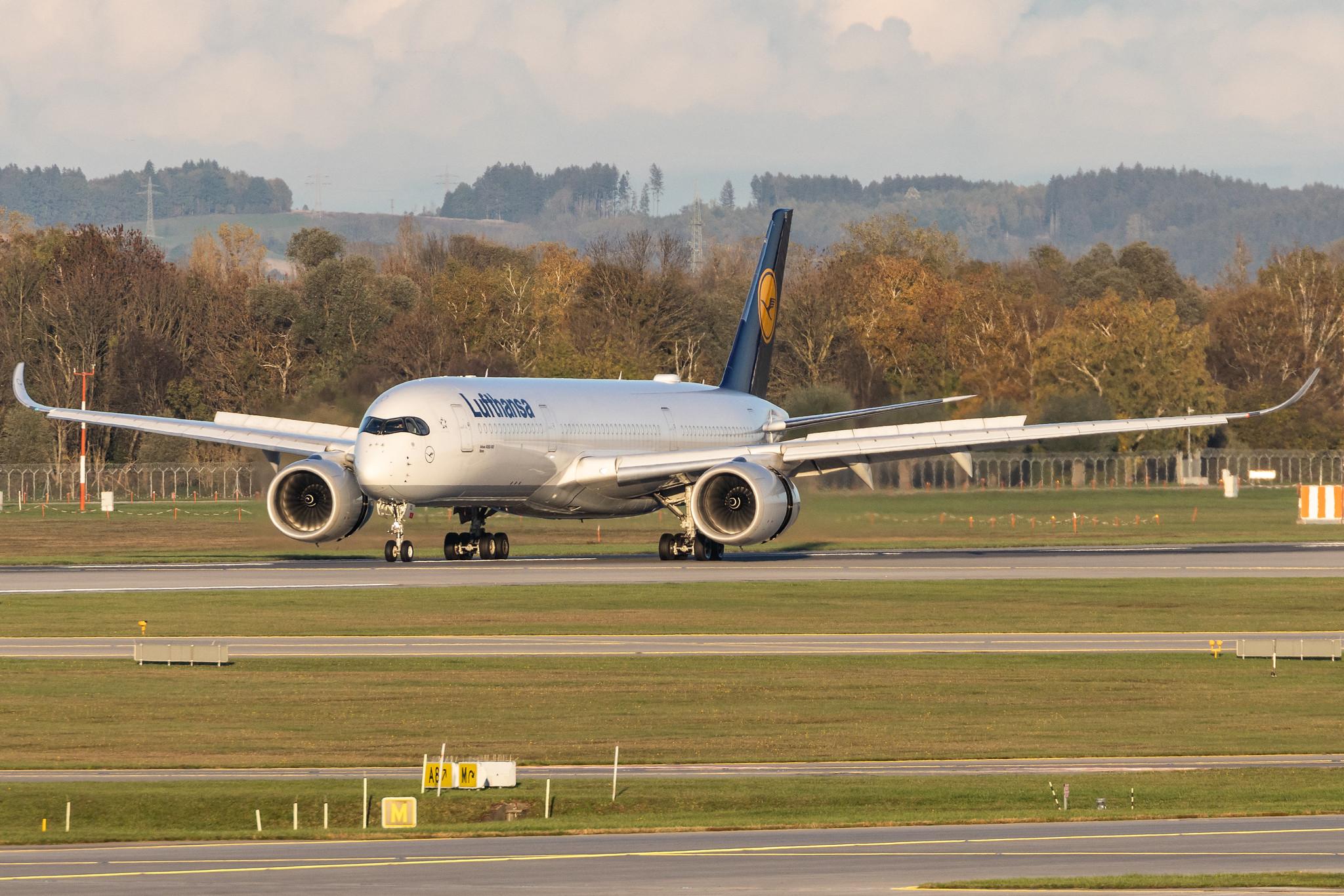 Munich Airport: Lufthansa (LH / DLH) | Airbus A350-941 A359 | D-AIXD | MSN 127