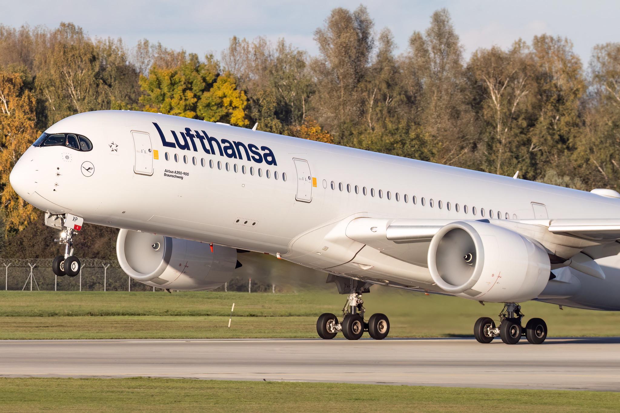Munich Airport: Lufthansa (LH / DLH) | Airbus A350-941 A359 | D-AIXP | MSN 390
