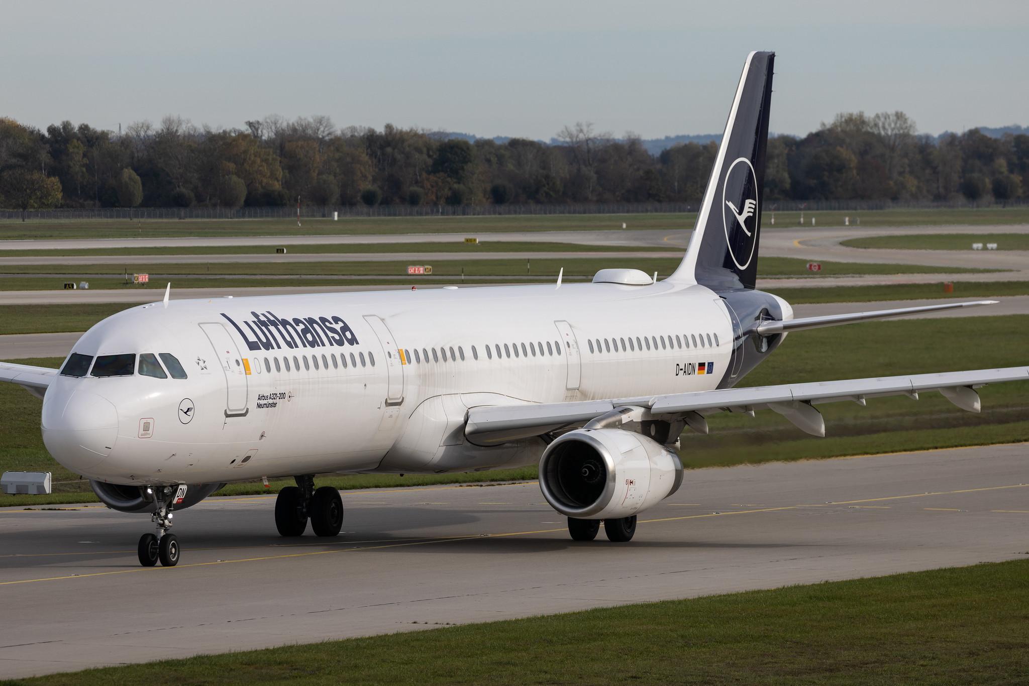 Munich Airport: Lufthansa (LH / DLH) | Airbus A321-231 A321 | D-AIDN | MSN 4976