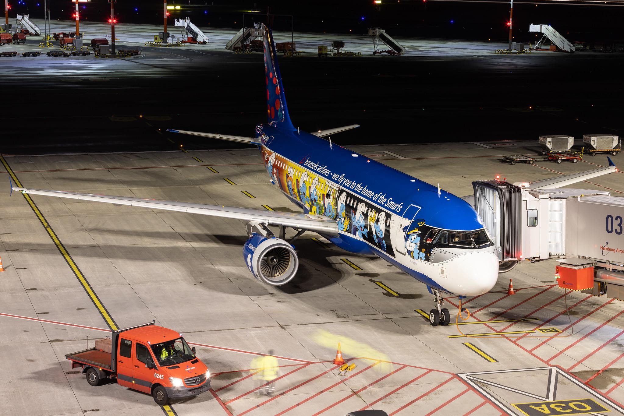 Hamburg Airport: Brussels Airlines (SN / BEL) | Livery: The Smurfs Livery | A320 | OO-SND | MSN 1838