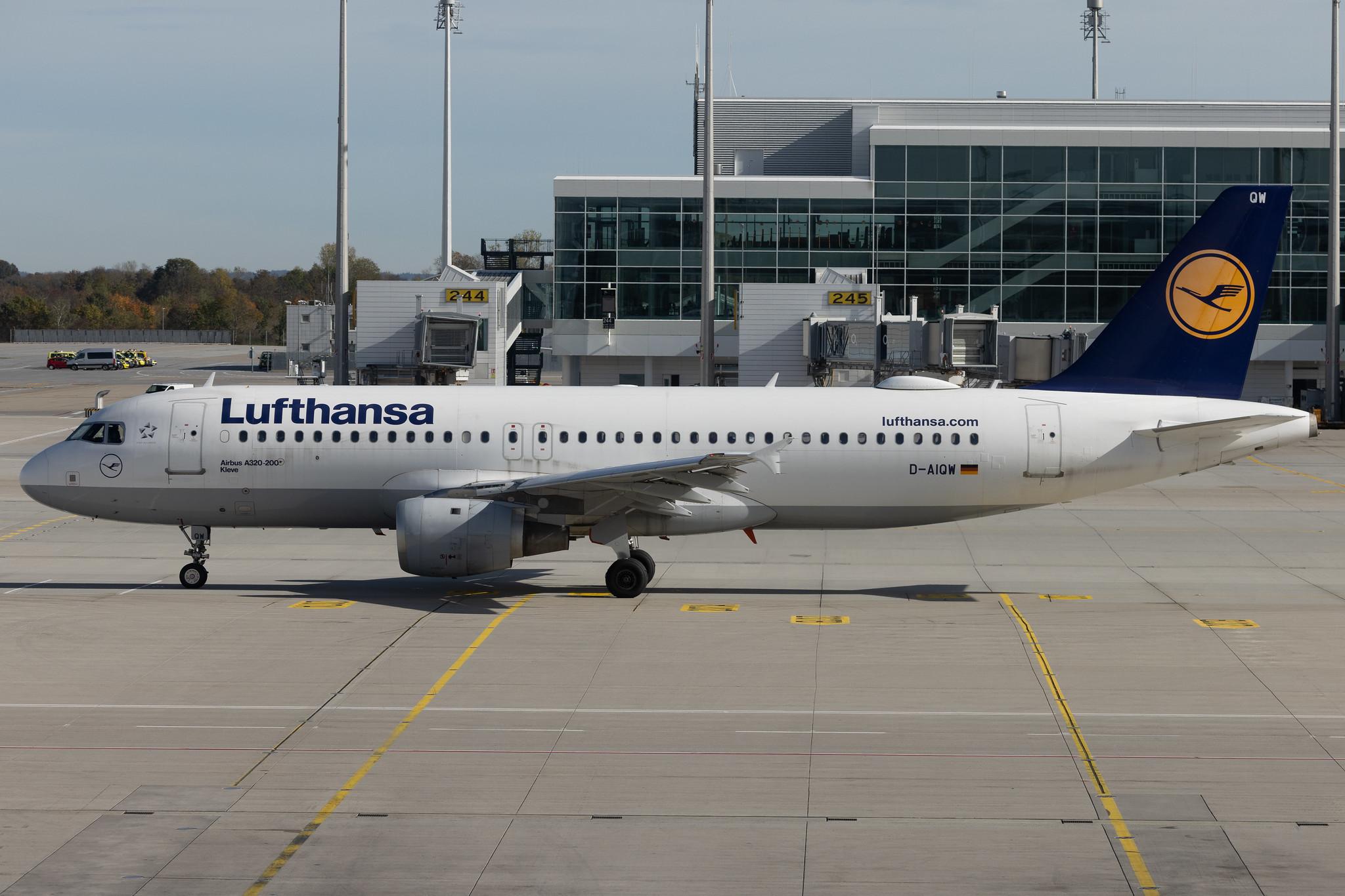 Munich Airport: Lufthansa (LH / DLH) | Airbus A320-211 A320 | D-AIQW | MSN 1367
