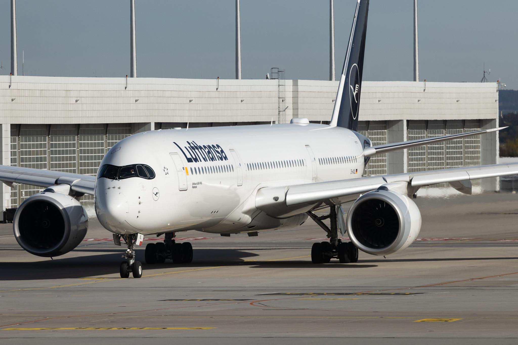 Munich Airport: Lufthansa (LH / DLH) | Airbus A350-941 A359 | D-AIXL | MSN 255