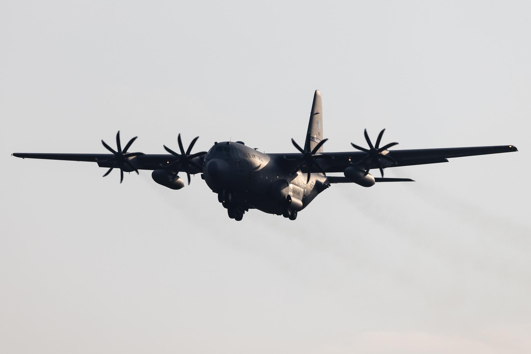 Ramstein Air Base: United States Air Force (USAF) | Lockheed C-130H Hercules (L-382) C130 | 94-7321 | MSN 382-5403