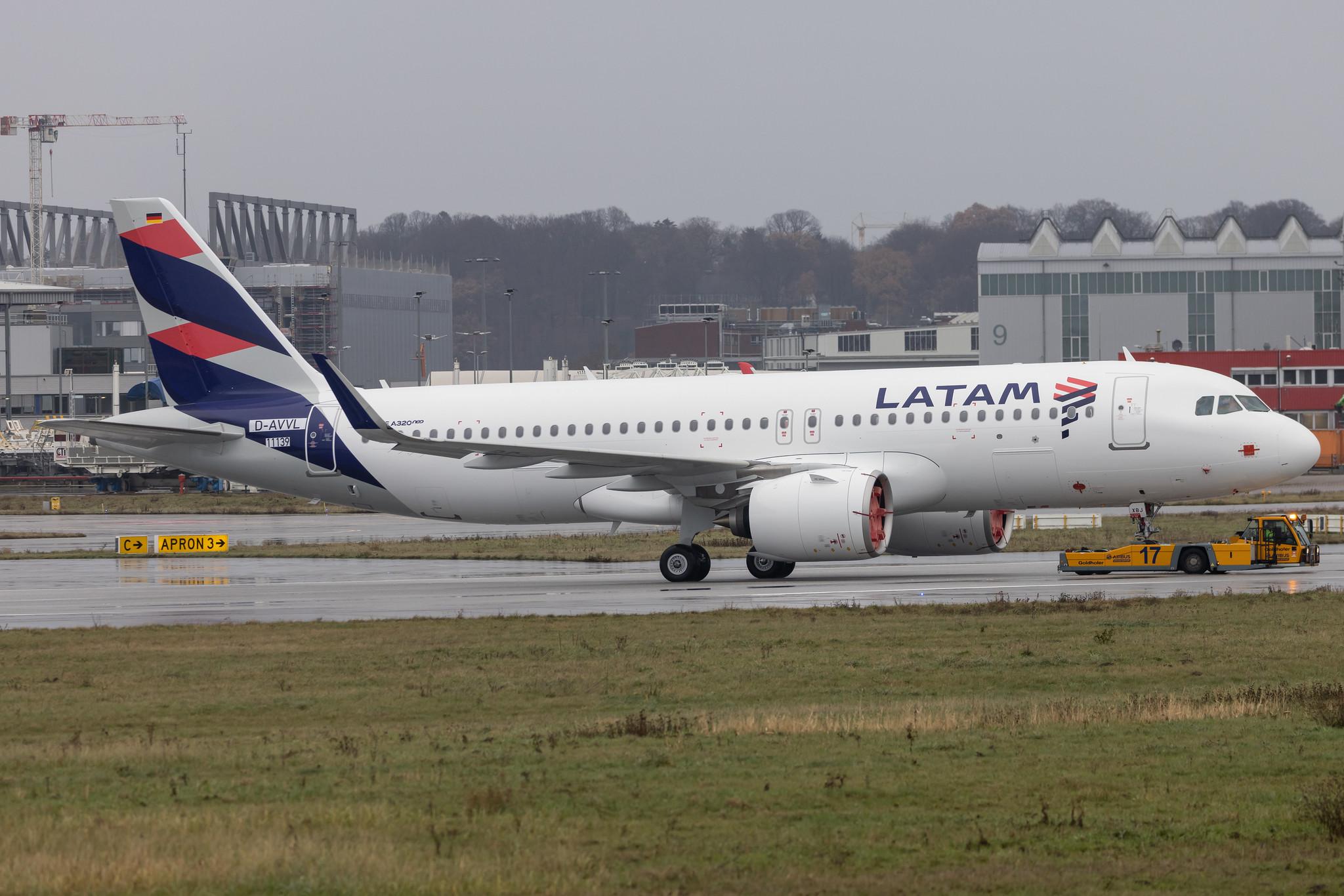 Hamburg Finkenwerder: LATAM Airlines Brasil | Airbus A320-271N A20N | D-AVVL | PR-XBJ | MSN 11139