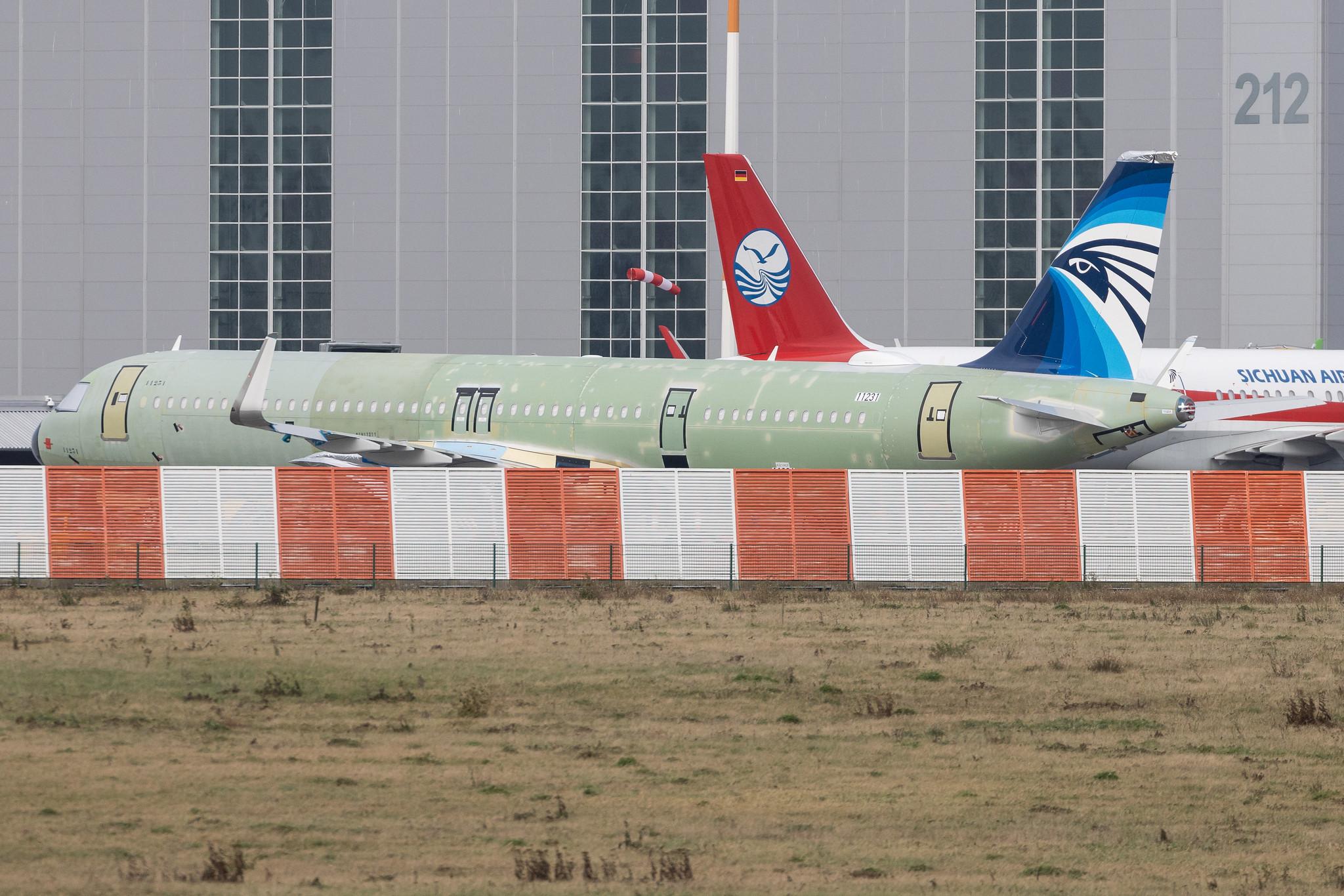 Hamburg Finkenwerder: EgyptAir (MS / MSR) | Airbus A321-251NX A21N | D-AZAX | SU- | MSN 11231