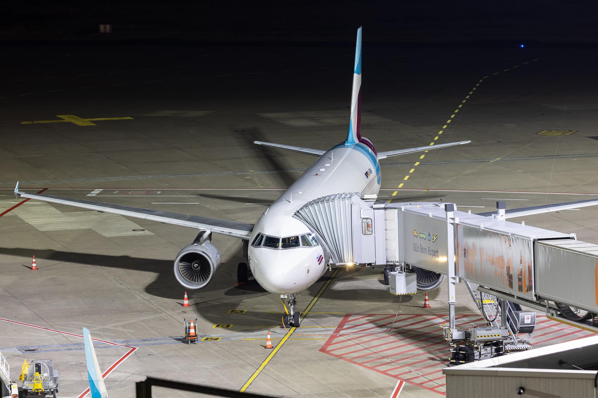 Köln Bonn Airport: Eurowings (EW / EWG) | Airbus A320-214 A320 | D-ABNI | MSN 1717