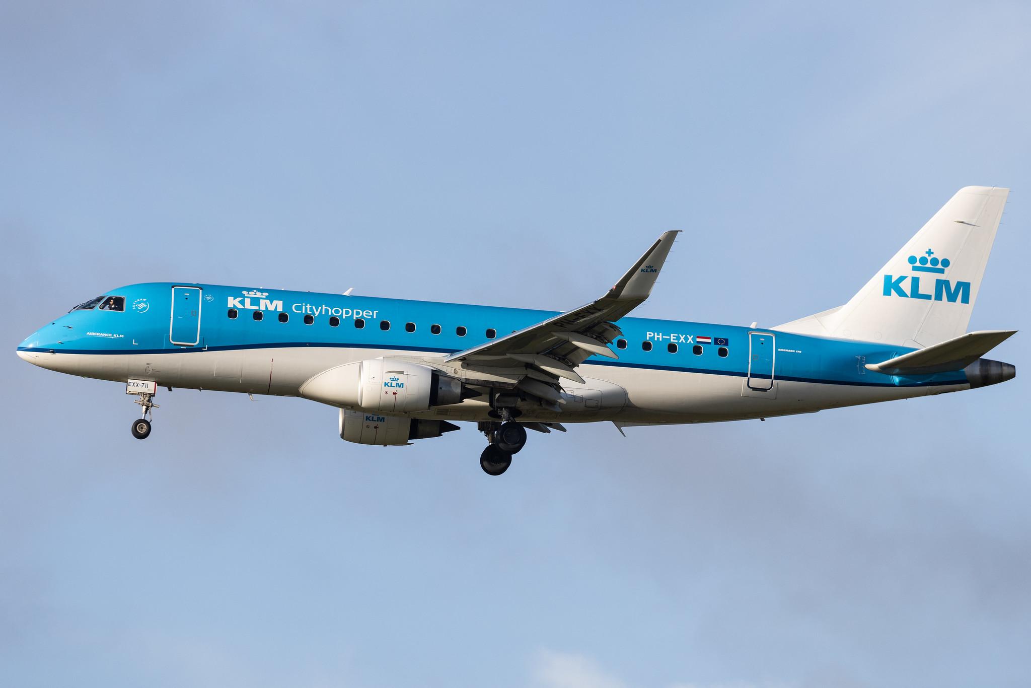 Amsterdam Schiphol: KLM (KL / KLM) | Operator: KLM Cityhopper | Embraer E175STD E75L | PH-EXX | MSN 17000711