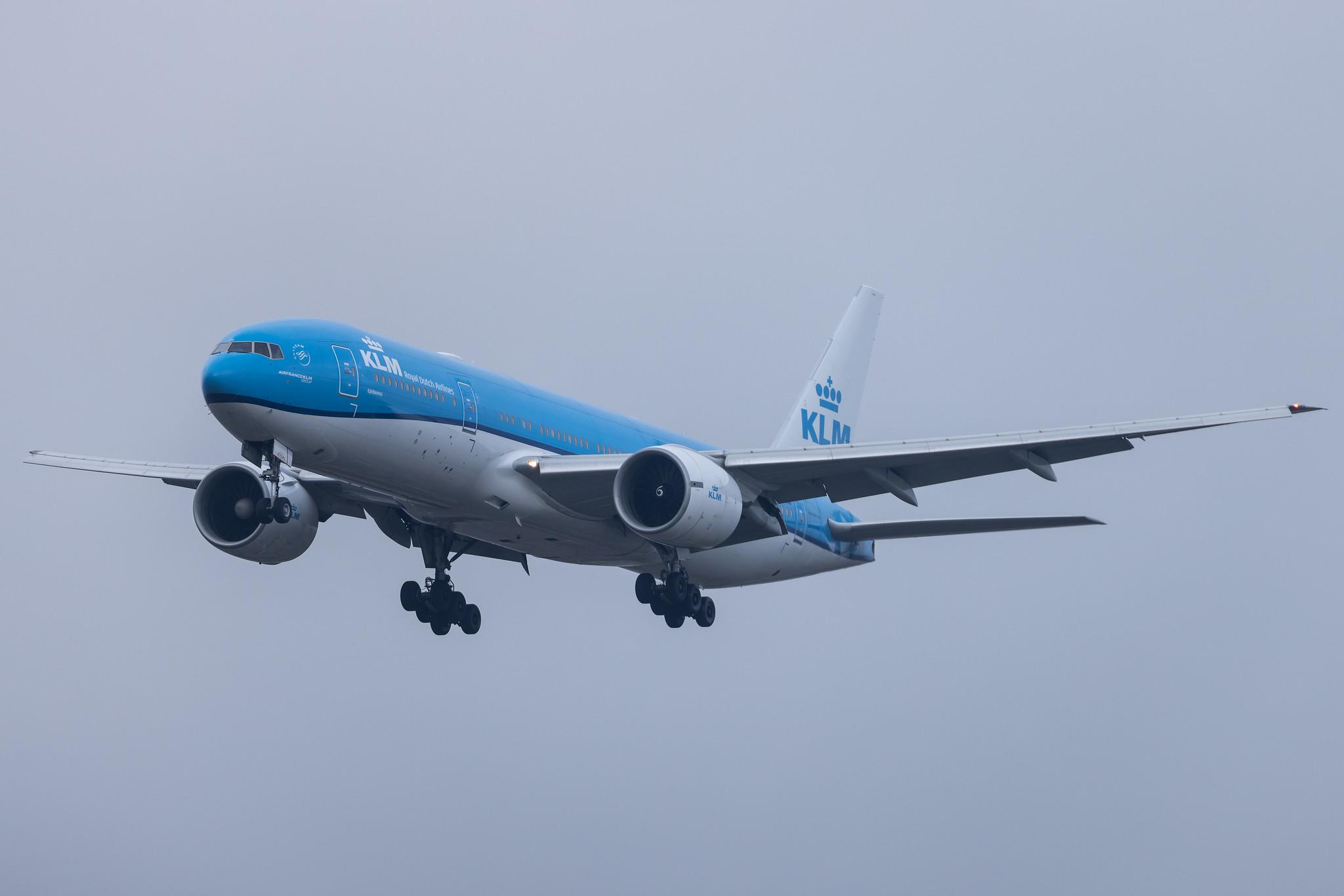 Amsterdam Schiphol: KLM (KL / KLM) | Boeing 777-206(ER) B772 | PH-BQE | MSN 28691