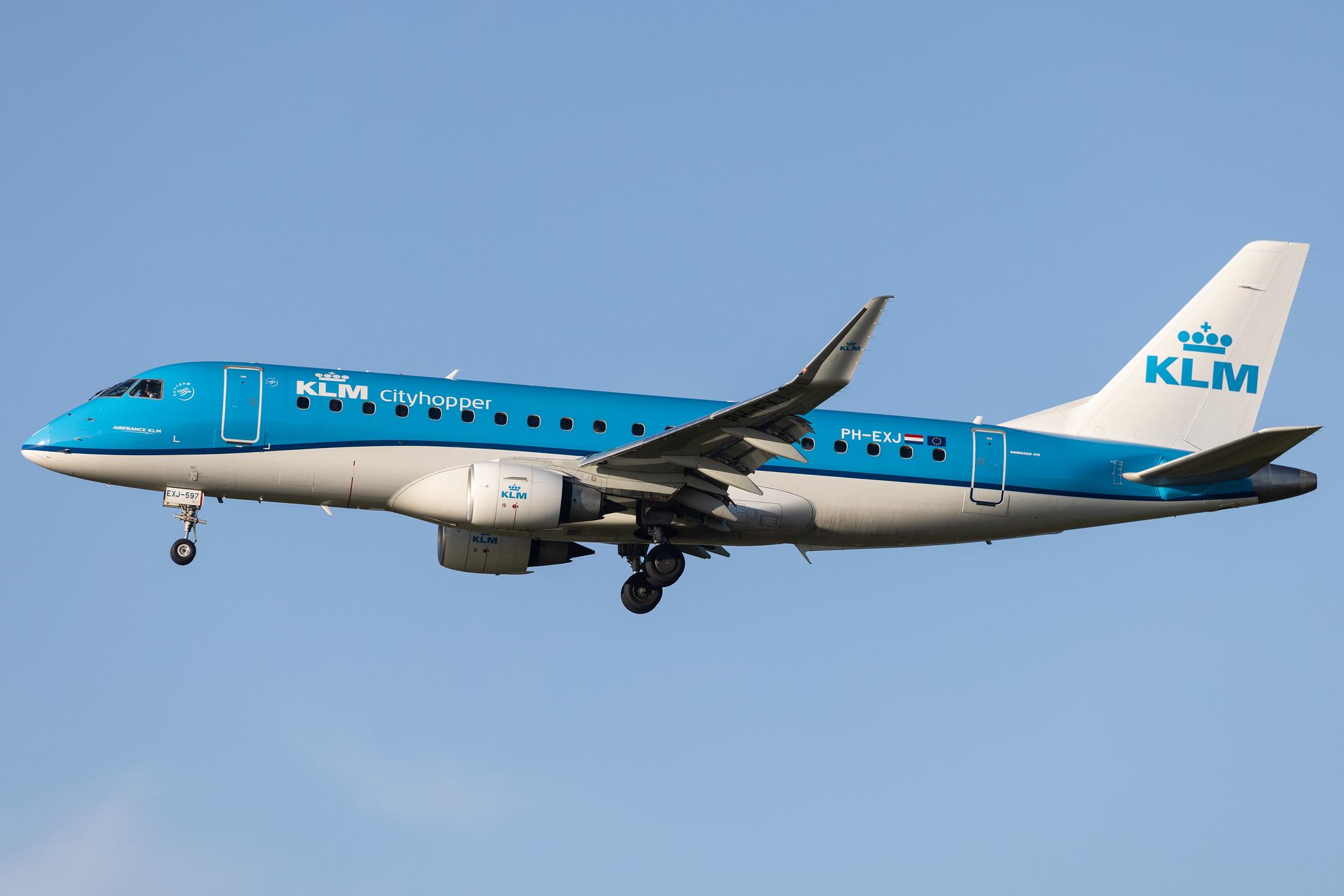 Amsterdam Schiphol: KLM (KL / KLM) | Operator: KLM Cityhopper | Embraer E175STD E75L | PH-EXJ | MSN 17000597