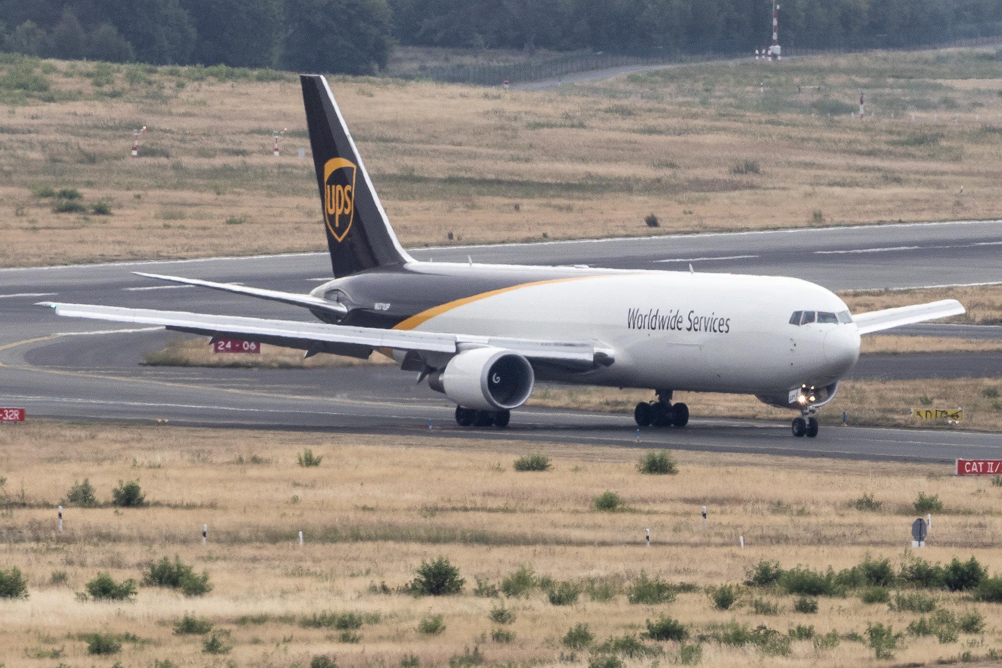 Köln Bonn Airport: UPS (5X / UPS) | Boeing 767-300F(ER) B763 | N371UP | MSN 65791