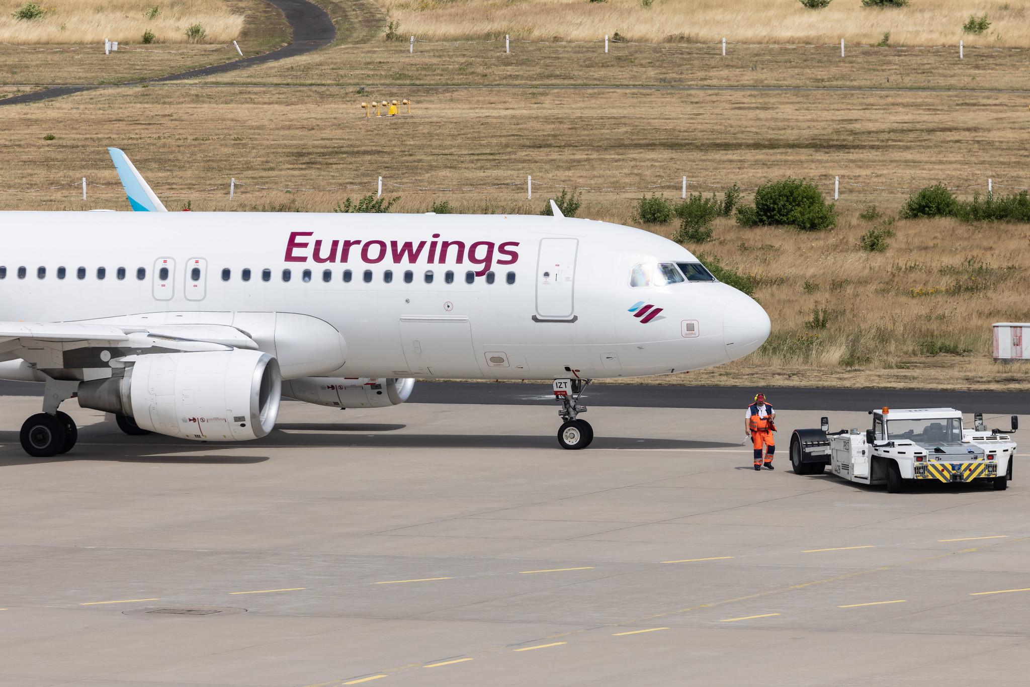 Köln Bonn Airport: Eurowings (EW / EWG) | Airbus A320-214 A320 | D-AIZT | MSN 5601