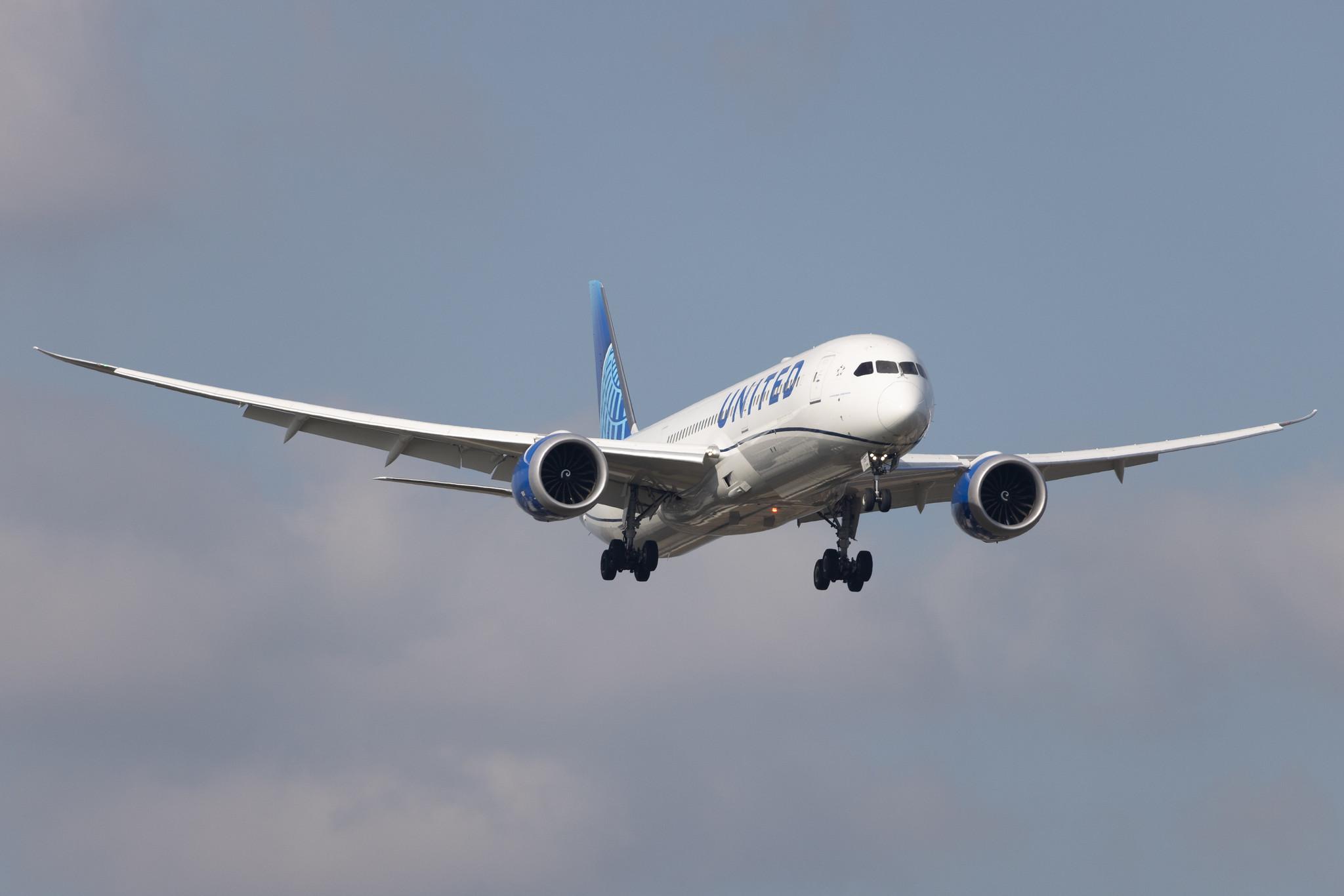 London Heathrow: United Airlines (UA / UAL) | Boeing 787-9 Dreamliner B789 | N29977 | MSN 66136