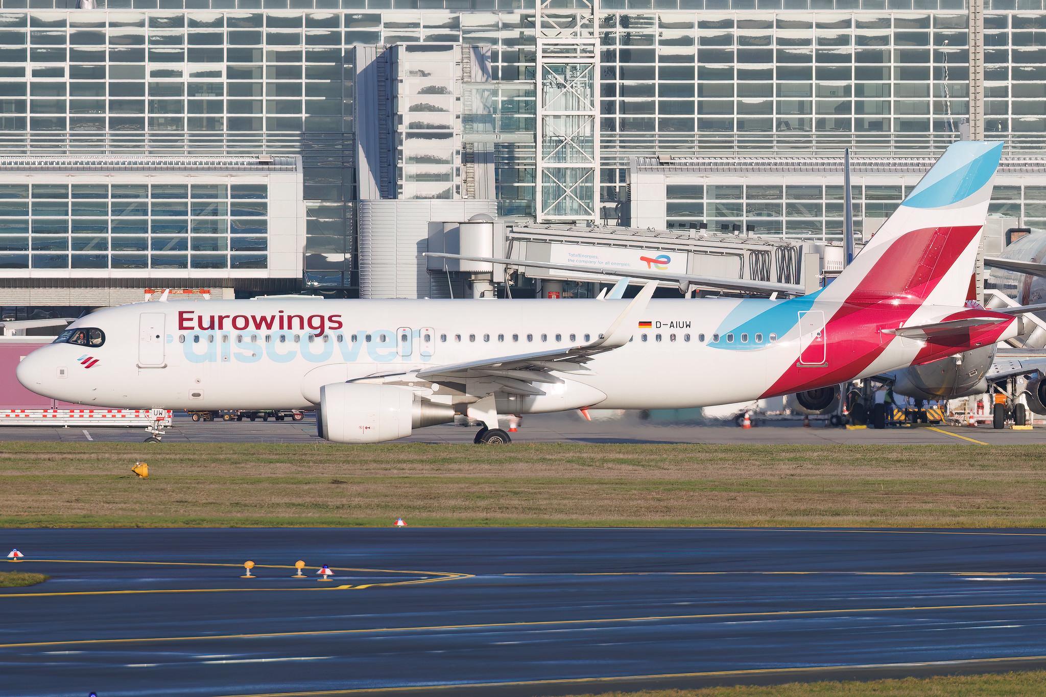 Frankfurt Airport: Eurowings Discover (4Y / OCN) | Airbus A320-214 A320 | D-AIUW | MSN 7251