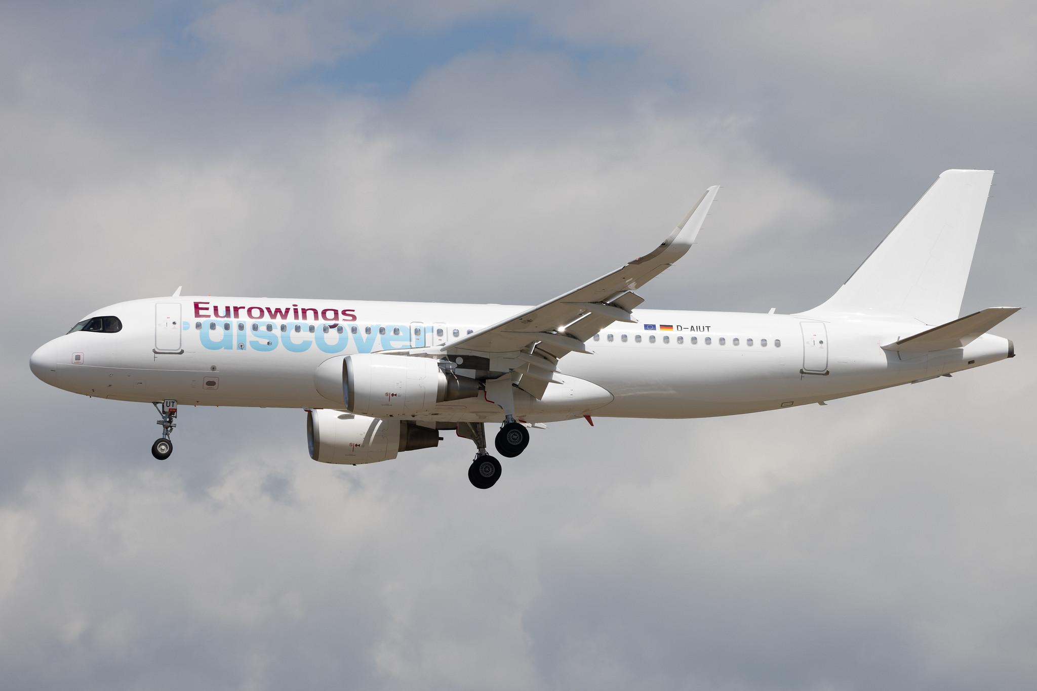 Frankfurt Airport: Eurowings Discover (4Y / OCN) |  Airbus A320-214 A320 | D-AIUT | MSN 7115