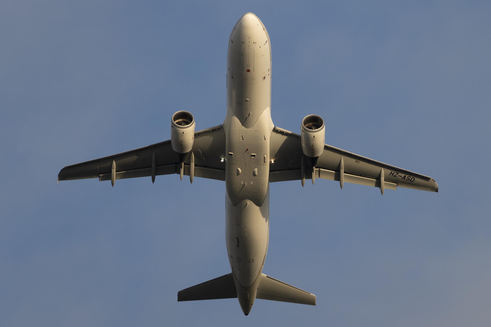 Frankfurt Airport: Saudia (SV / SVA) |  Airbus A320-214 A320 | HZ-ASD | MSN 4364