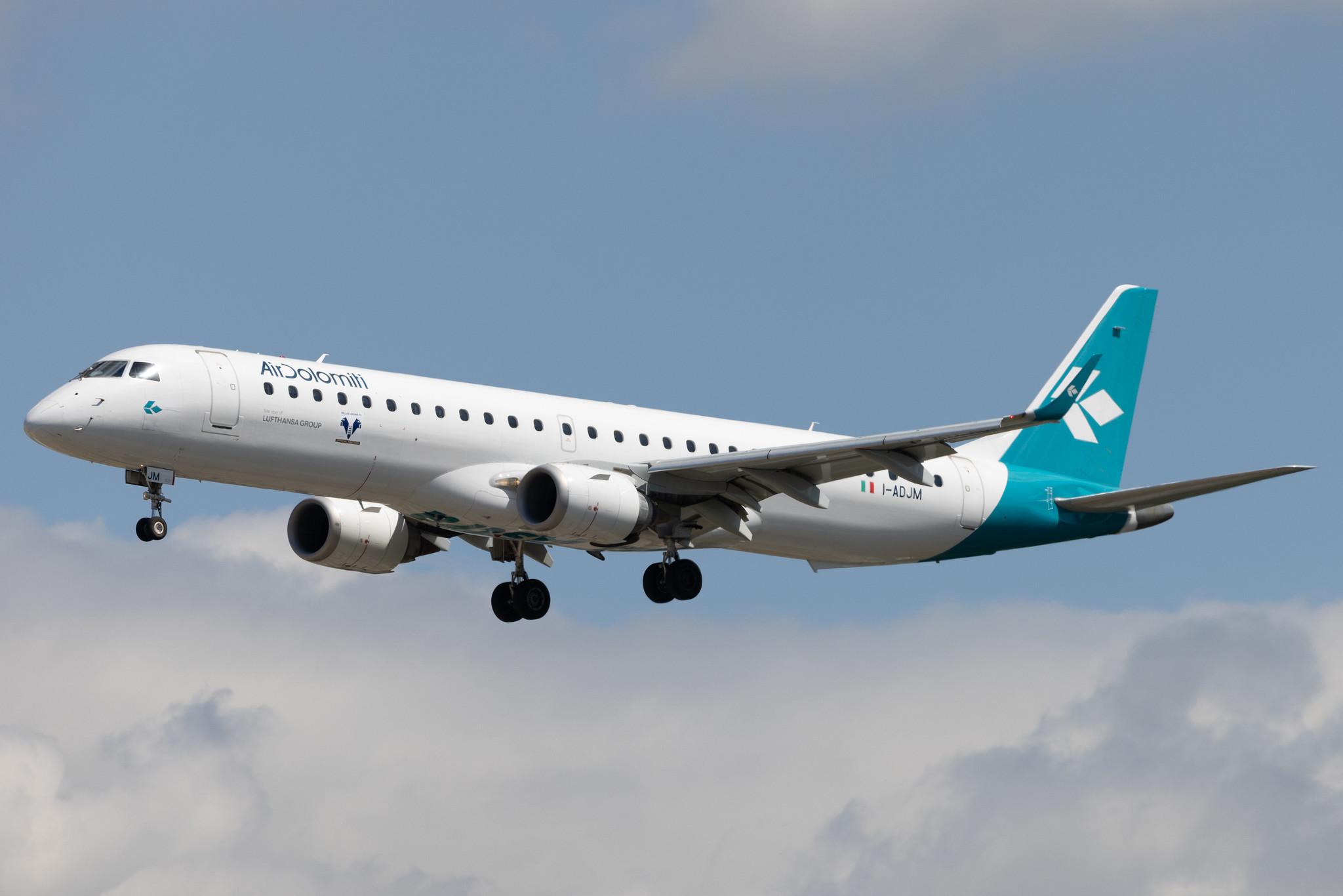 Frankfurt Airport: Air Dolomiti (EN / DLA) |  Embraer E195LR E195 | I-ADJM | MSN 19000258