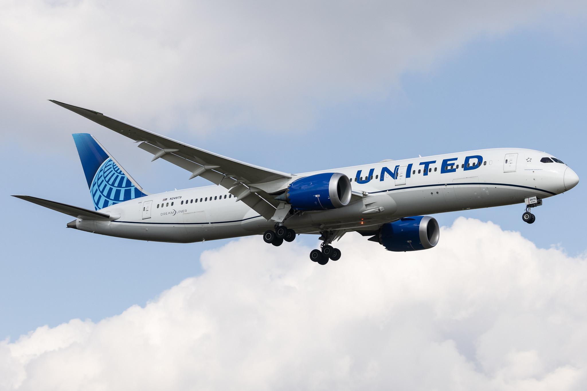 London Heathrow: United Airlines (UA / UAL) | Boeing 787-9 Dreamliner B789 | N24979 | MSN 66141