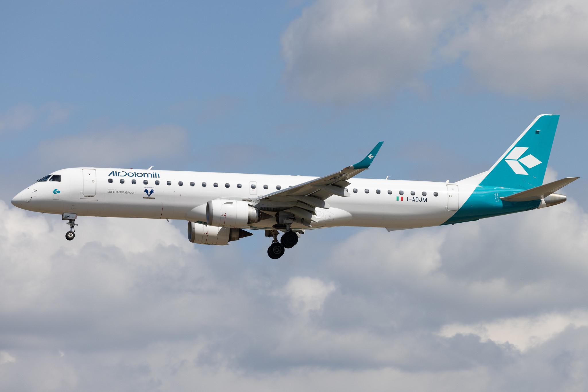 Frankfurt Airport: Air Dolomiti (EN / DLA) |  Embraer E195LR E195 | I-ADJM | MSN 19000258