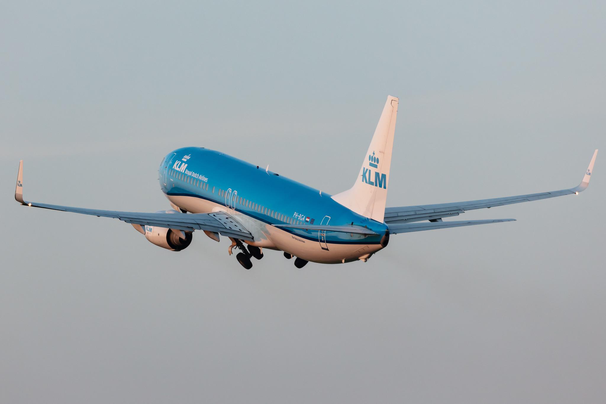 Amsterdam Schiphol: KLM (KL / KLM) |  Boeing 737-8K2 B738 | PH-BGA | MSN 37593