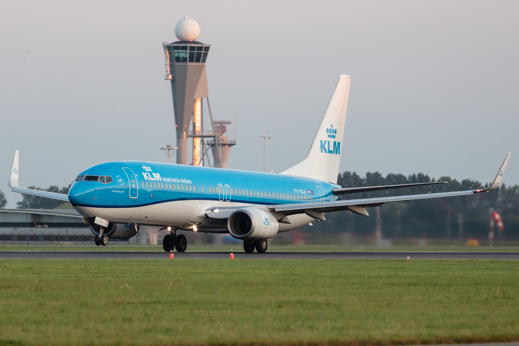 Amsterdam Schiphol: KLM (KL / KLM) |  Boeing 737-8K2 B738 | PH-BGA | MSN 37593
