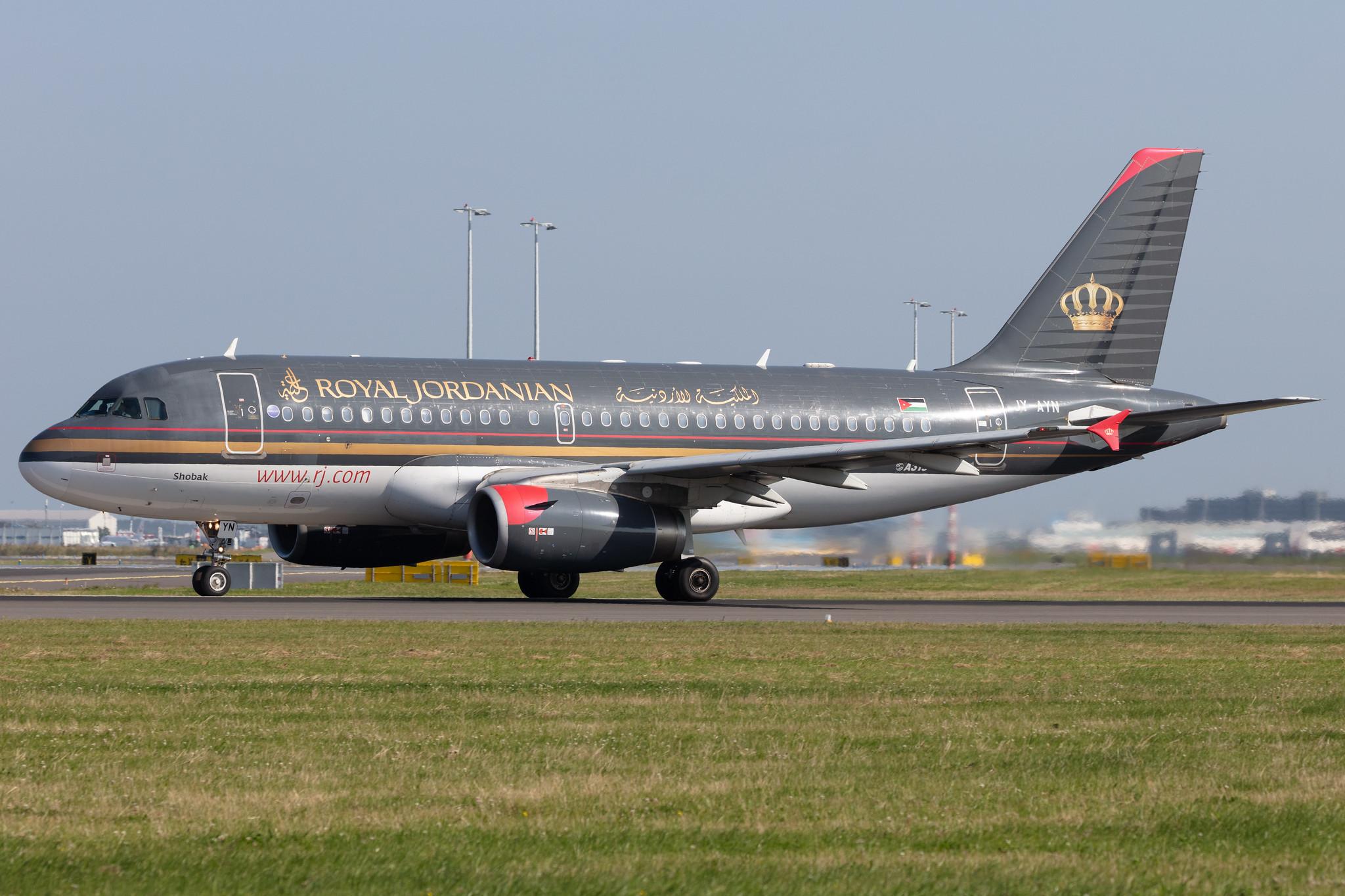Amsterdam Schiphol: Royal Jordanian (RJ / RJA) |  Airbus A319-132 A319 | JY-AYN | MSN 3803