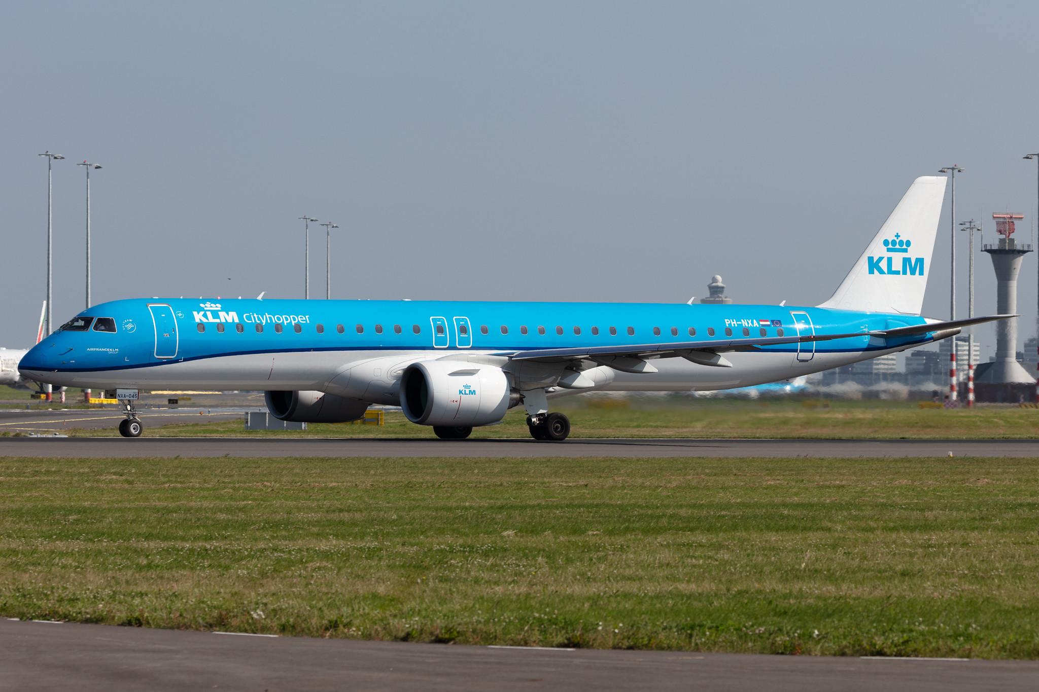 Amsterdam Schiphol: KLM (KL / KLM) | Operator: KLM Cityhopper |  Embraer E195-E2 E295 | PH-NXA | MSN 19020045