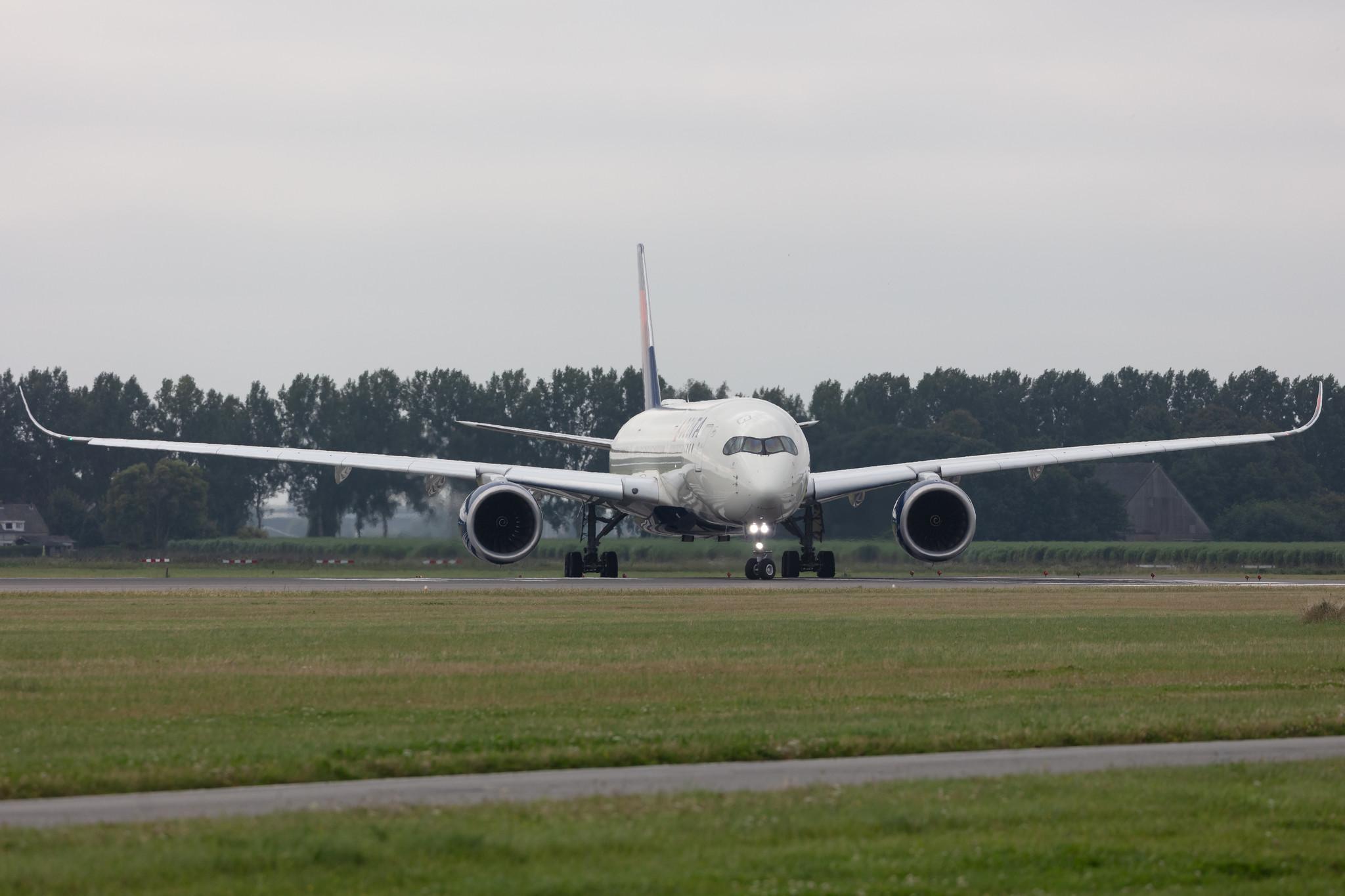 Amsterdam Schiphol: Delta Air Lines (DL / DAL) |  Airbus A350-941 A359 | N514DN | MSN 395